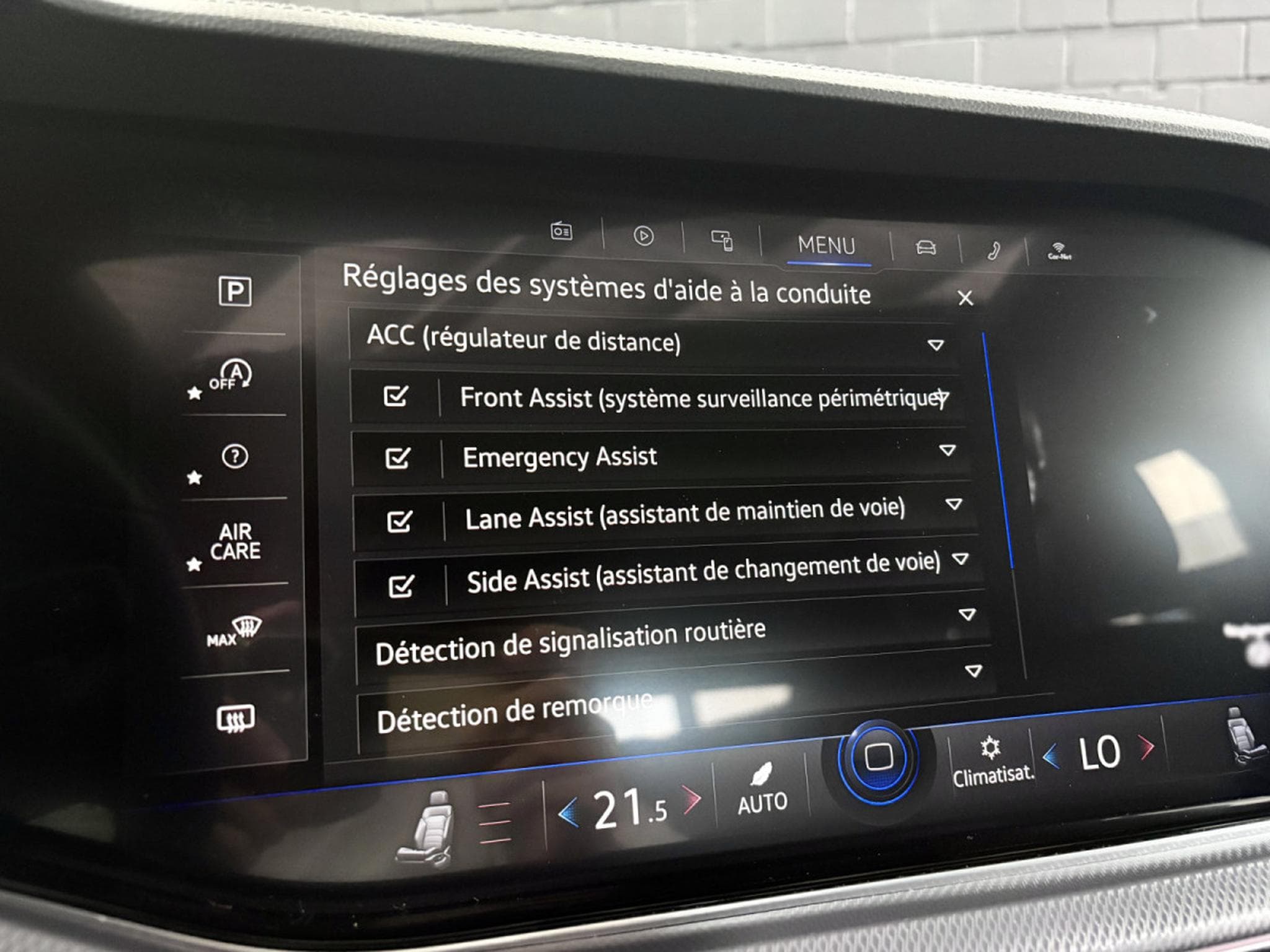VW Touareg R-Line 4Motion 3.0 TDI 231 CV *PANO *MATRIX* 360° * ATTELAGE (2022) - Photo 20