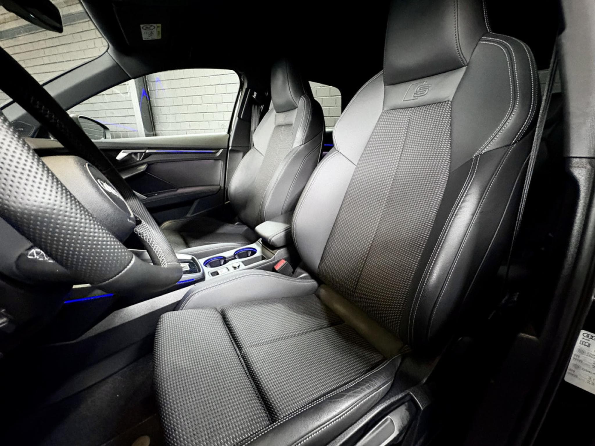 Audi S3 S3 Sportback Quattro 2.0 TFSI 333 CV * MATRIX * BLACK PACK * (2025) - Photo 7