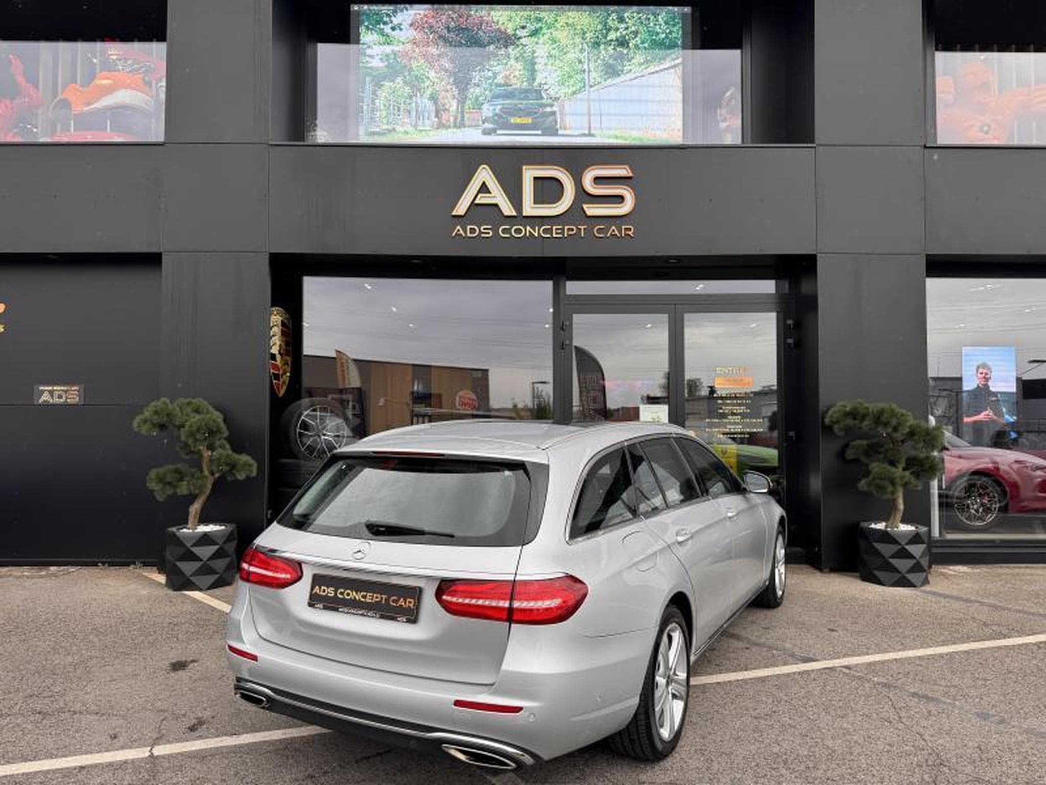 Mercedes E 400 Avantgarde/Attelage/Sièges électriques chauffants (2017) - Photo 6