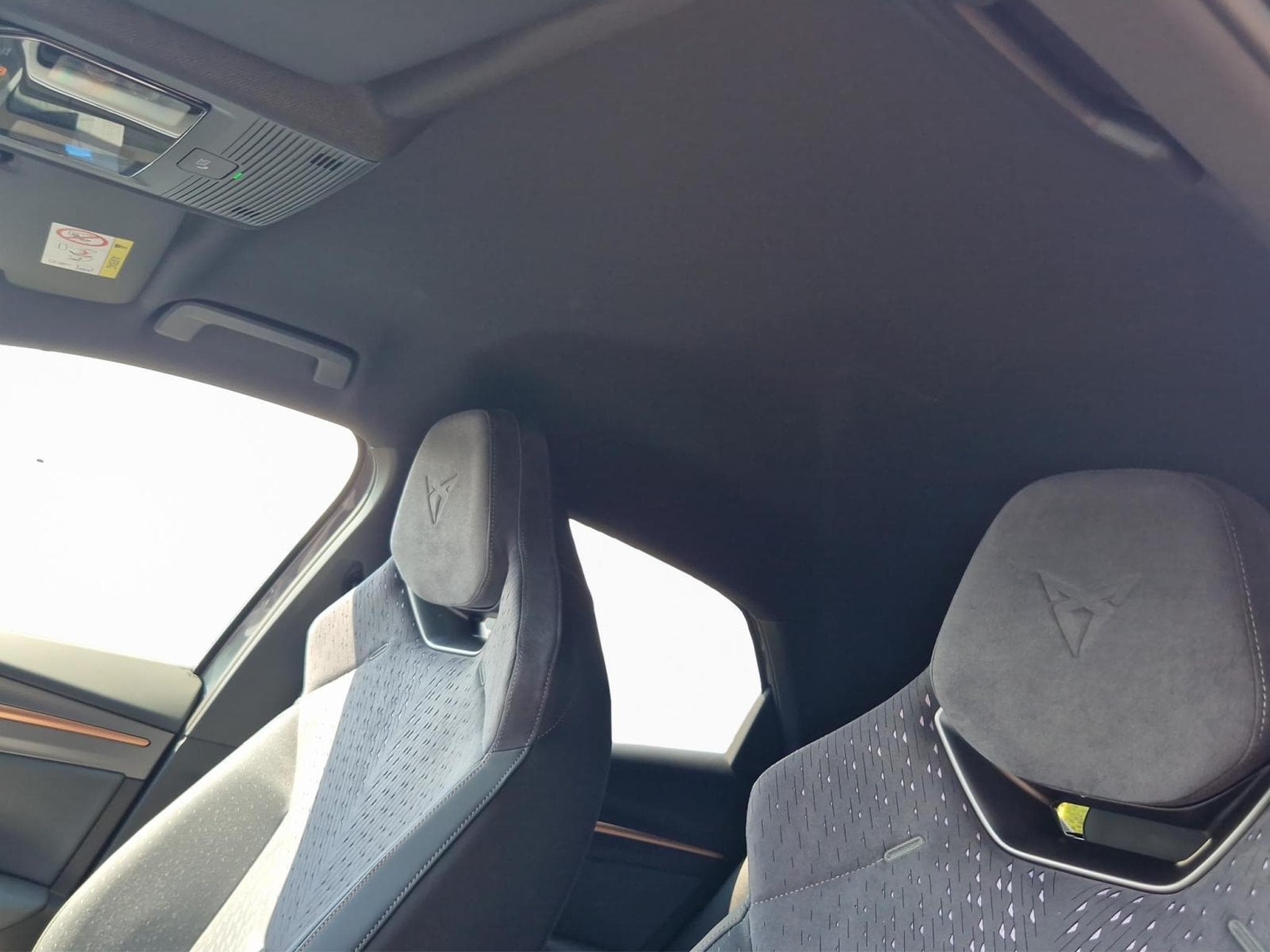 Cupra Raval Dynamic Plus-Plasma/Black Roof (2026) - Photo 16