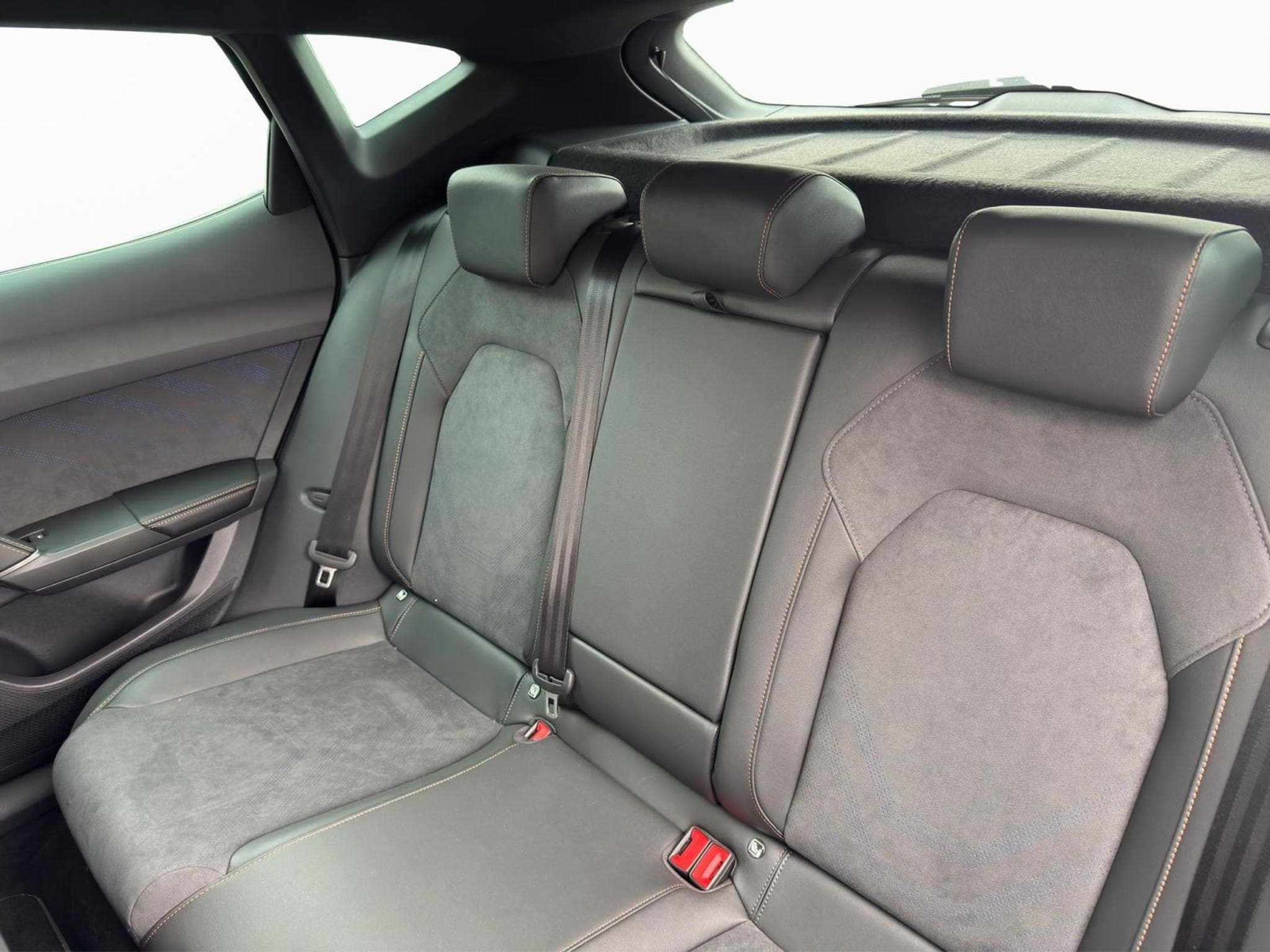Cupra Formentor 1.5 eTSI DSG (2026) - Photo 15
