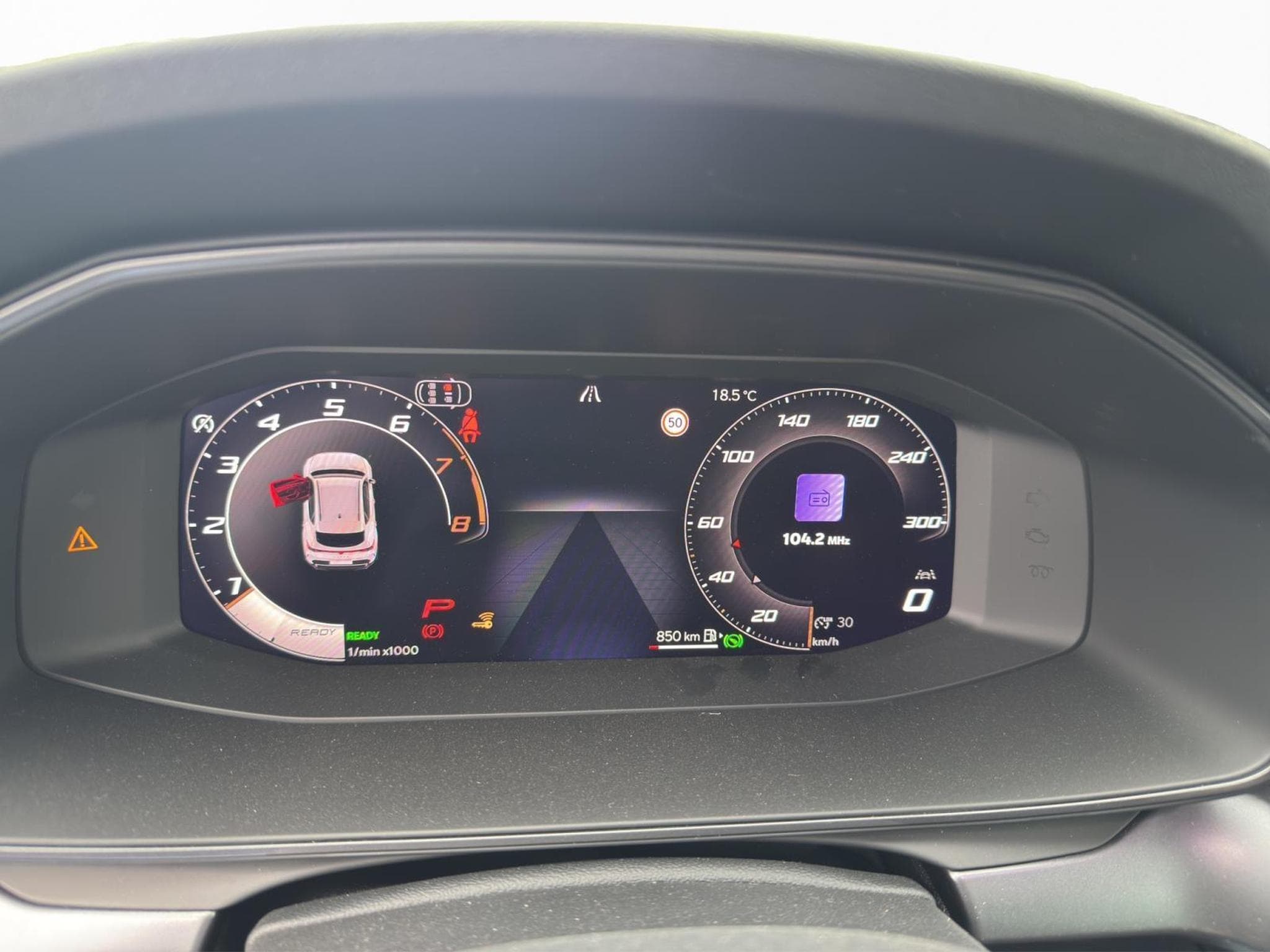 Cupra Formentor 1.5 eTSI DSG (2026) - Photo 17