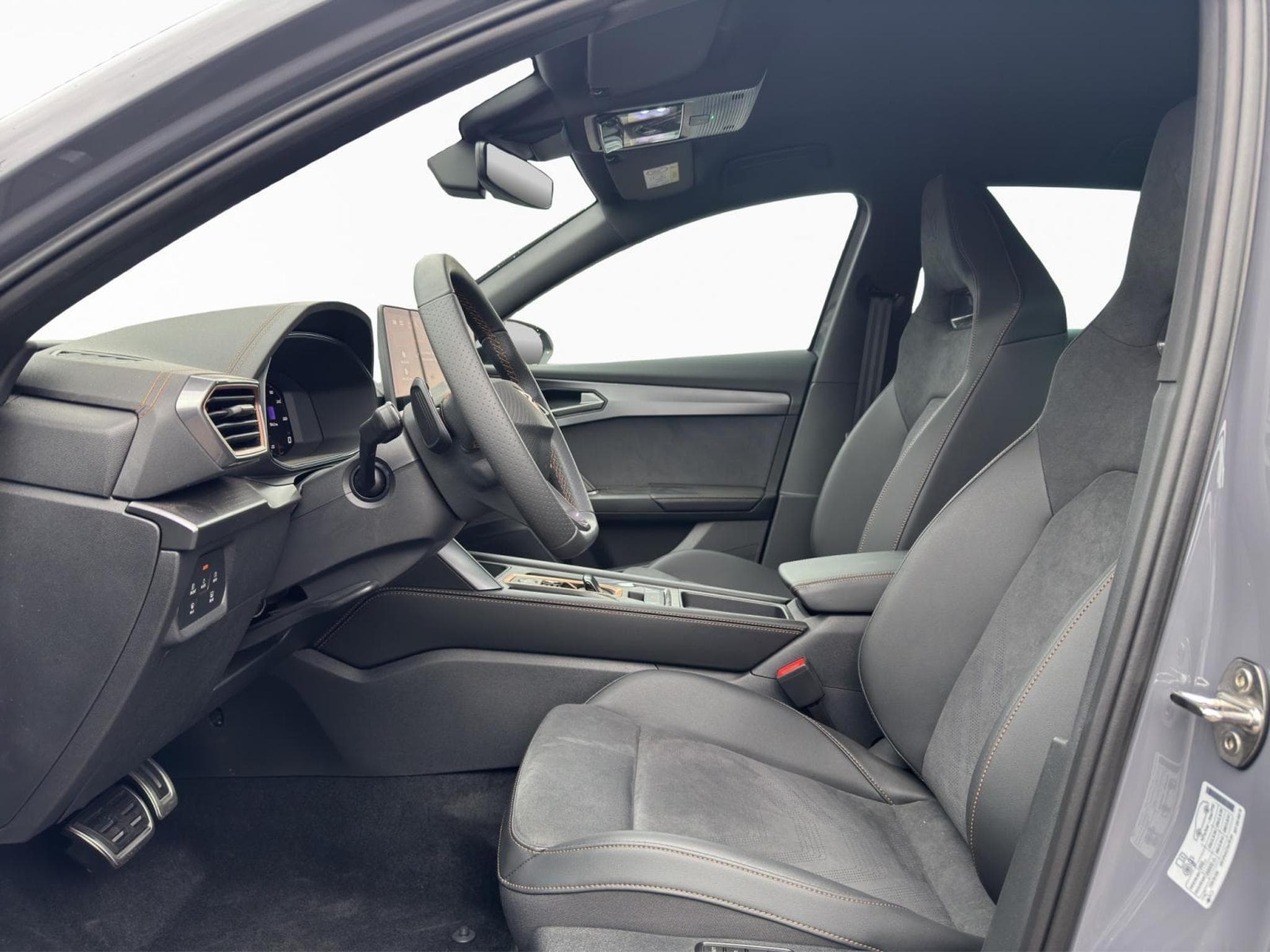 Cupra Formentor 1.5 eTSI DSG (2026) - Photo 9