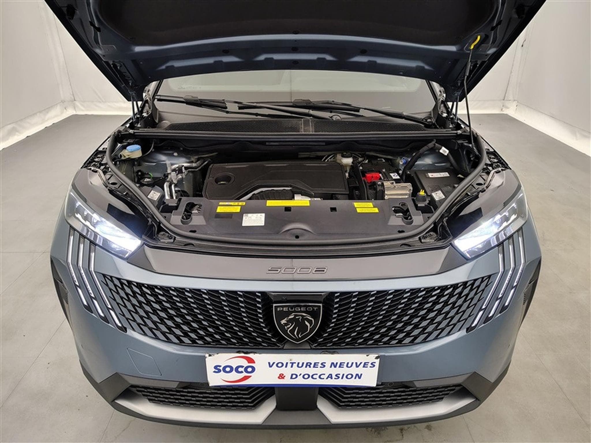 Peugeot 5008 1.2 HYBRID 145cv e-DSC6 GT 7pl. NAVI / FULL LED / CAMERA (2026) - Foto 21