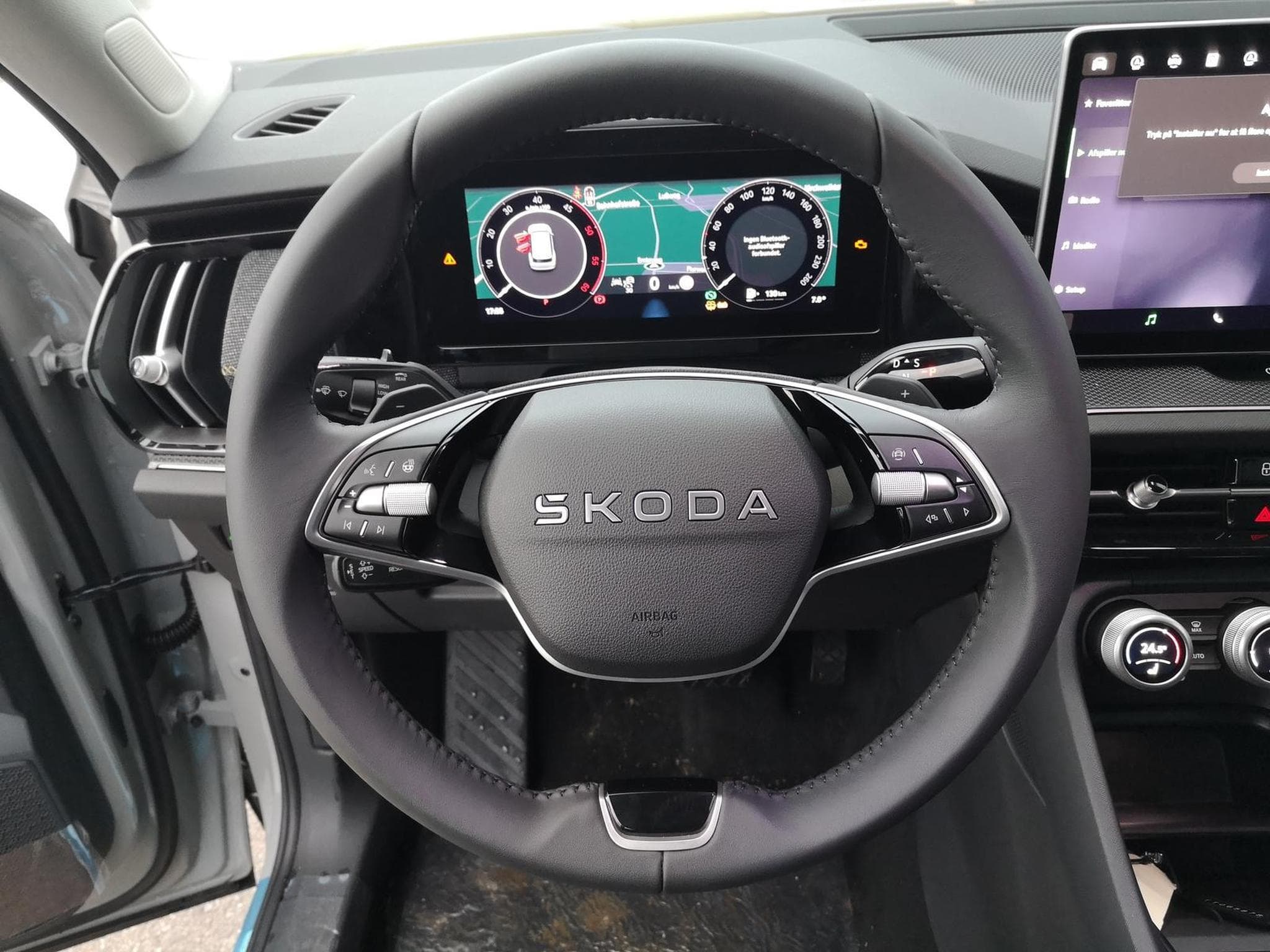 Skoda Kodiaq 2.0 TDI 142 kW 4x4 Selection (2026) - Photo 4