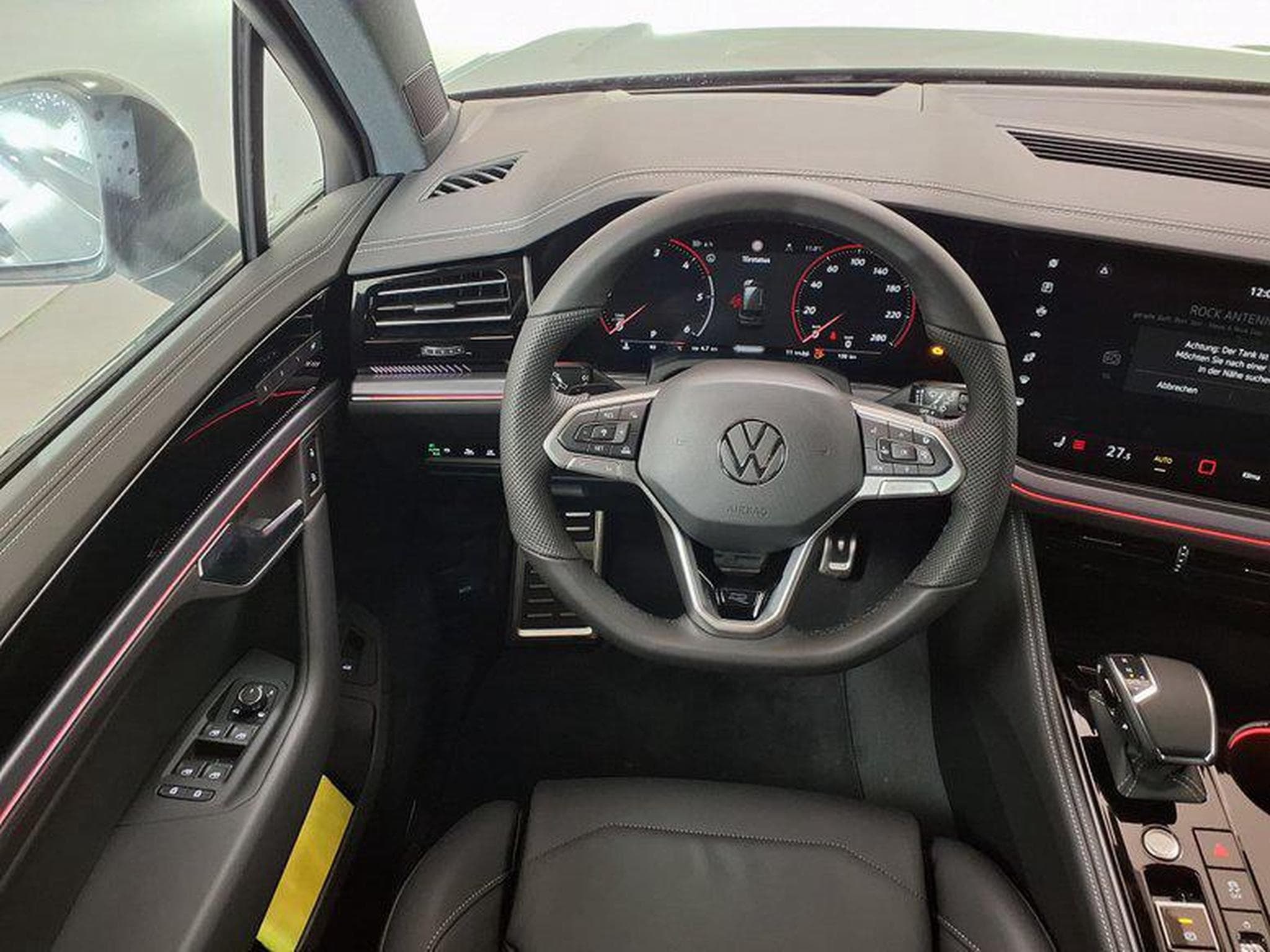 VW Touareg R-Line 3.0 TDI 8-Gang-Automatik 4MOTION (2026) - Photo 12