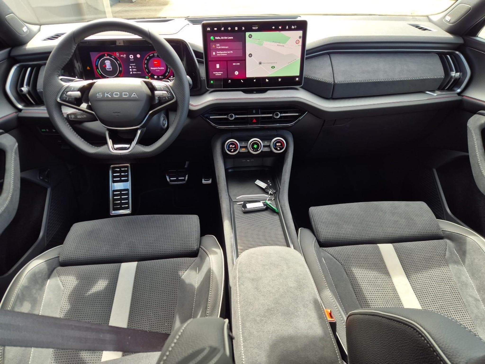 Skoda Kodiaq Sportline 1.5 TSI (2026) - Photo 15