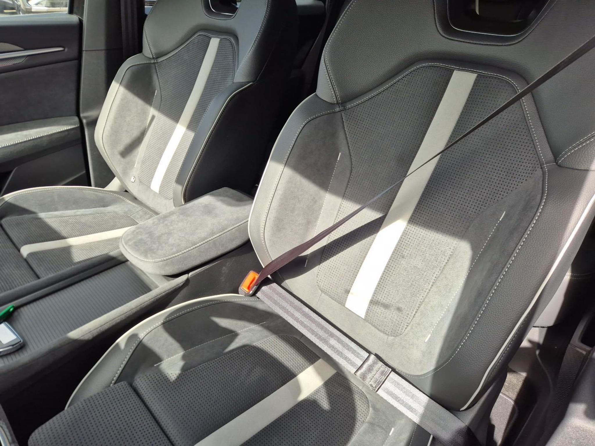 Skoda Kodiaq Sportline 1.5 TSI (2026) - Photo 16