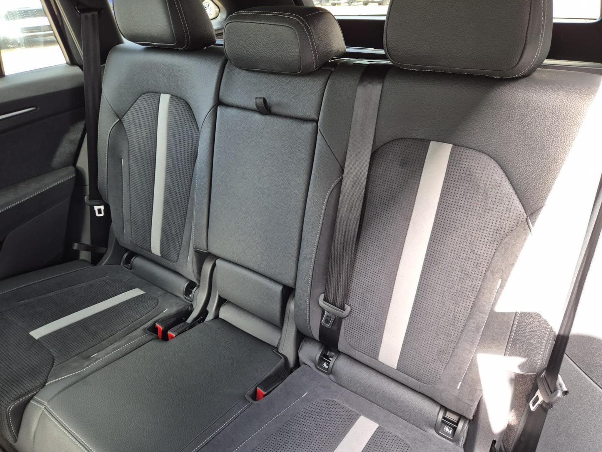 Skoda Kodiaq Sportline 1.5 TSI (2026) - Photo 17
