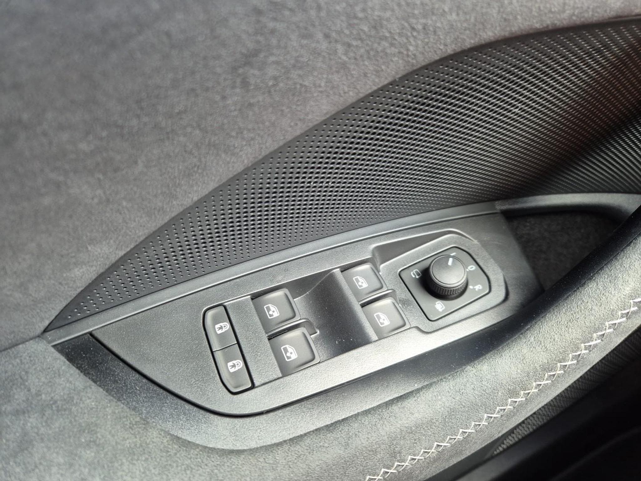 Skoda Kodiaq Sportline 1.5 TSI (2026) - Photo 19