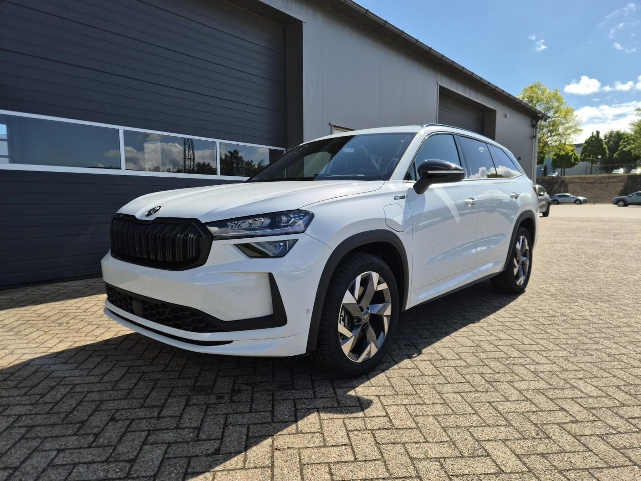 Skoda Kodiaq Sportline 1.5 TSI (2026) - Photo 8