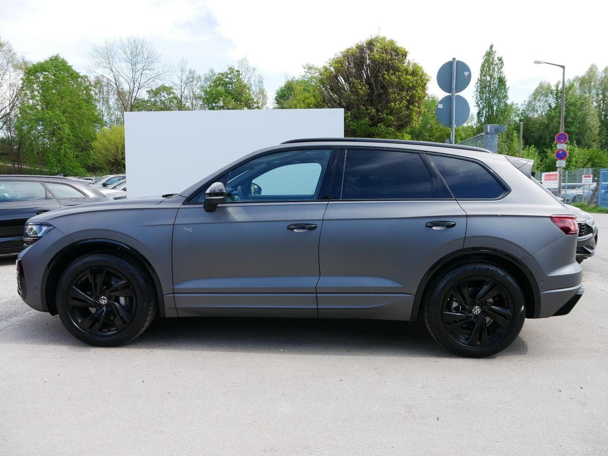 VW Touareg R-Line (2026) - Photo 4