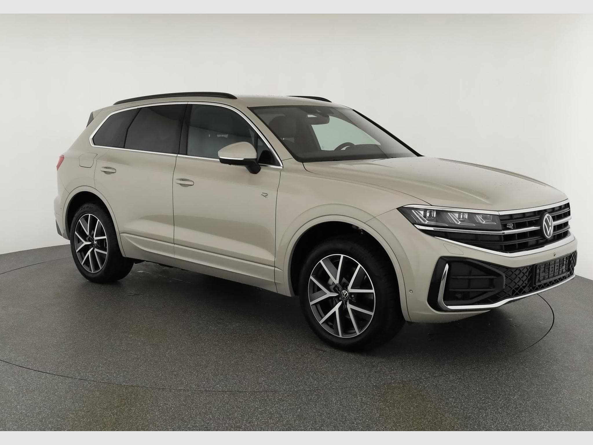 VW Touareg 3.0 TDI 210 kW 4Motion R-Line (2024) - Photo 1