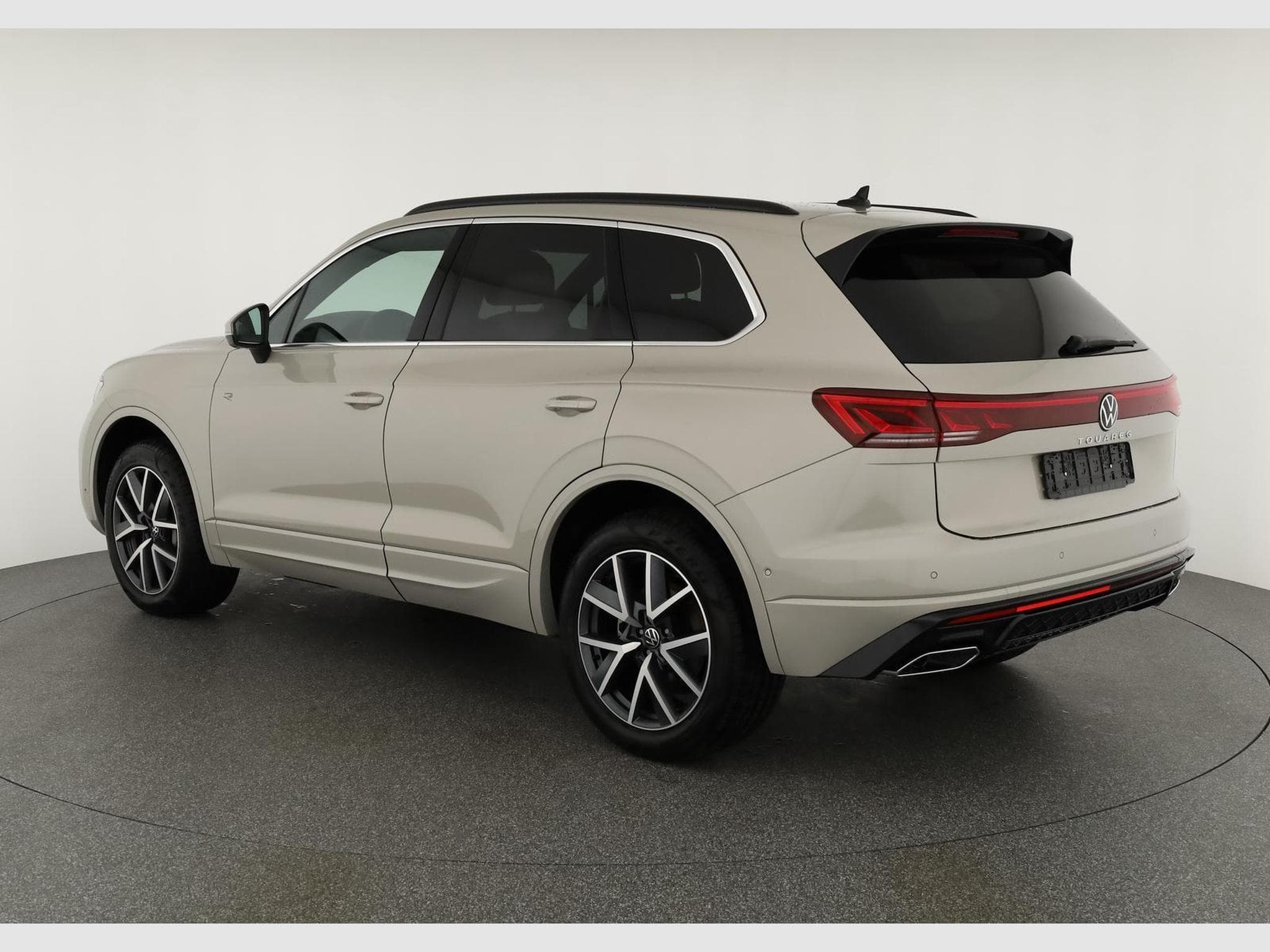 VW Touareg 3.0 TDI 210 kW 4Motion R-Line (2024) - Photo 3