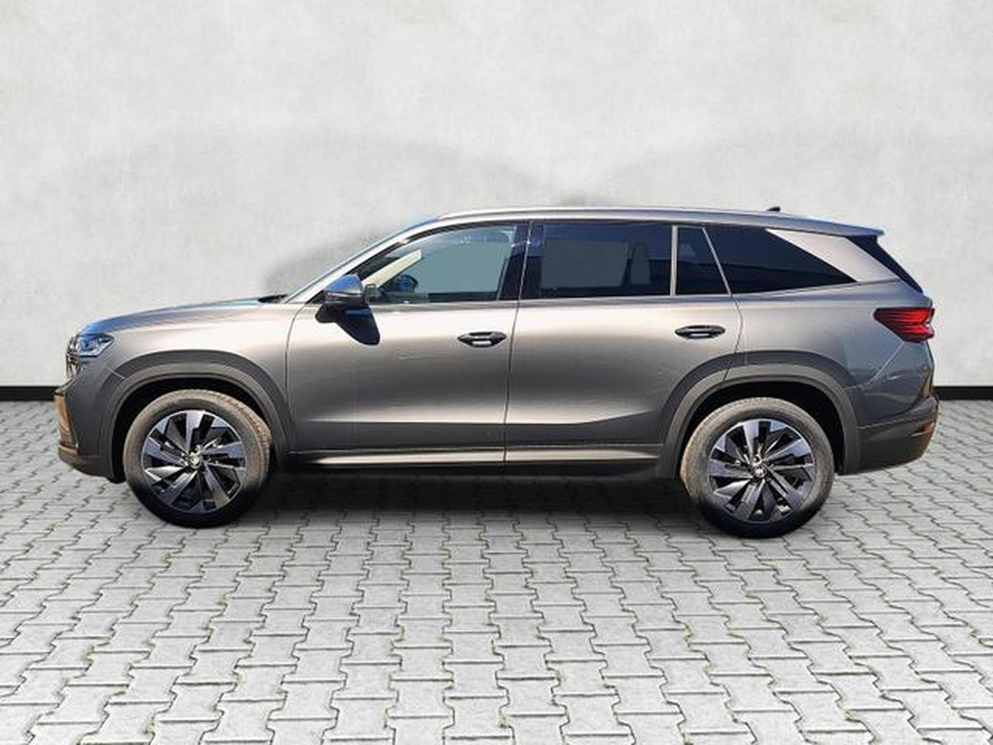 Skoda Kodiaq 2.0 TDI 110 kW Selection (2026) - Photo 4