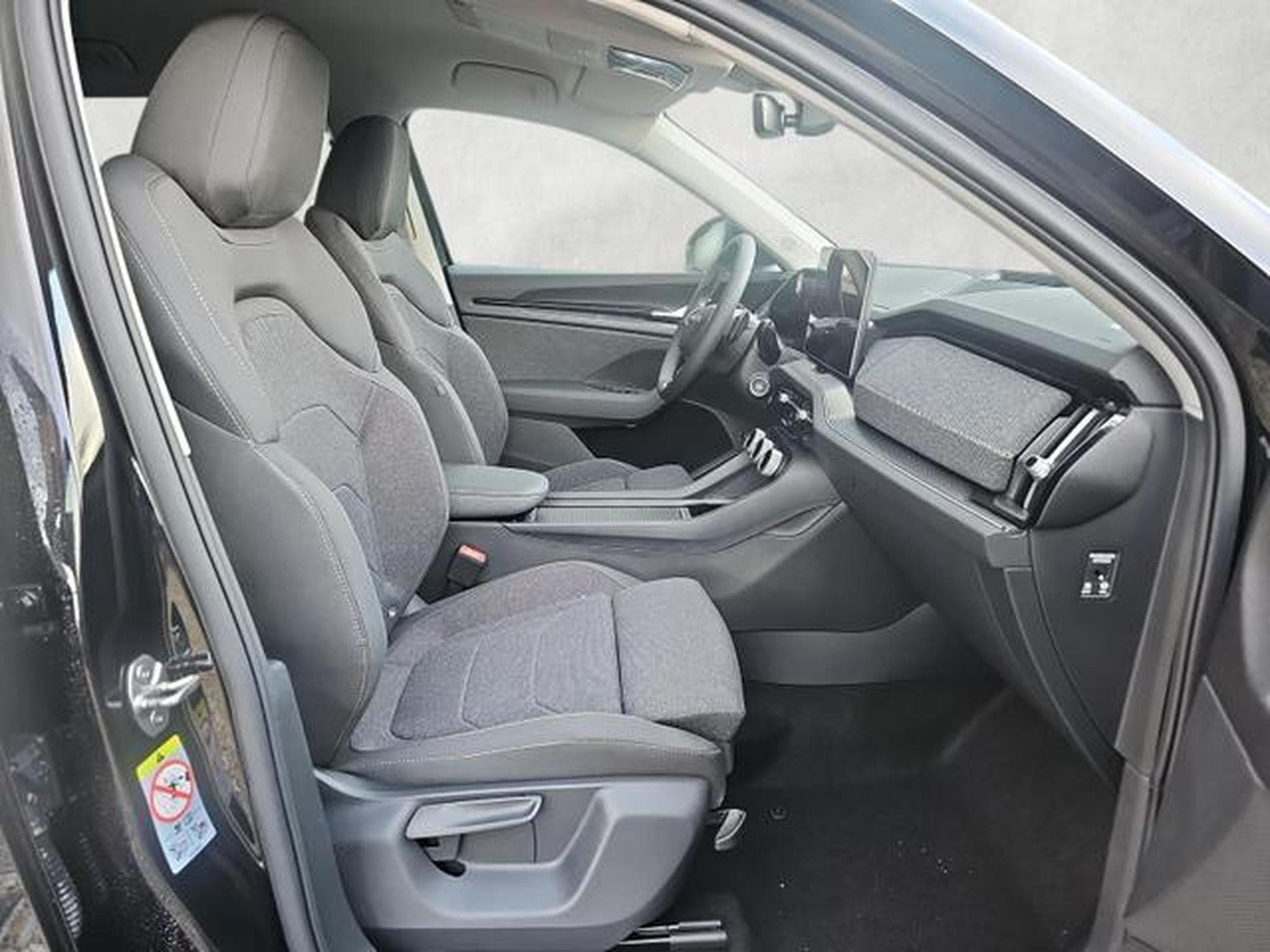 Skoda Kodiaq 2.0 TDI 110 kW Selection (2026) - Photo 10