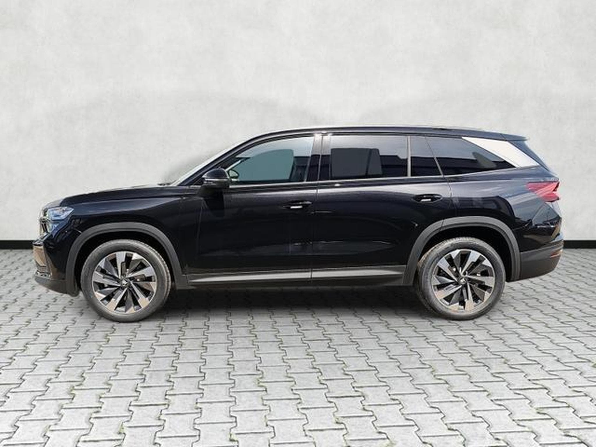 Skoda Kodiaq 2.0 TDI 110 kW Selection (2026) - Photo 4