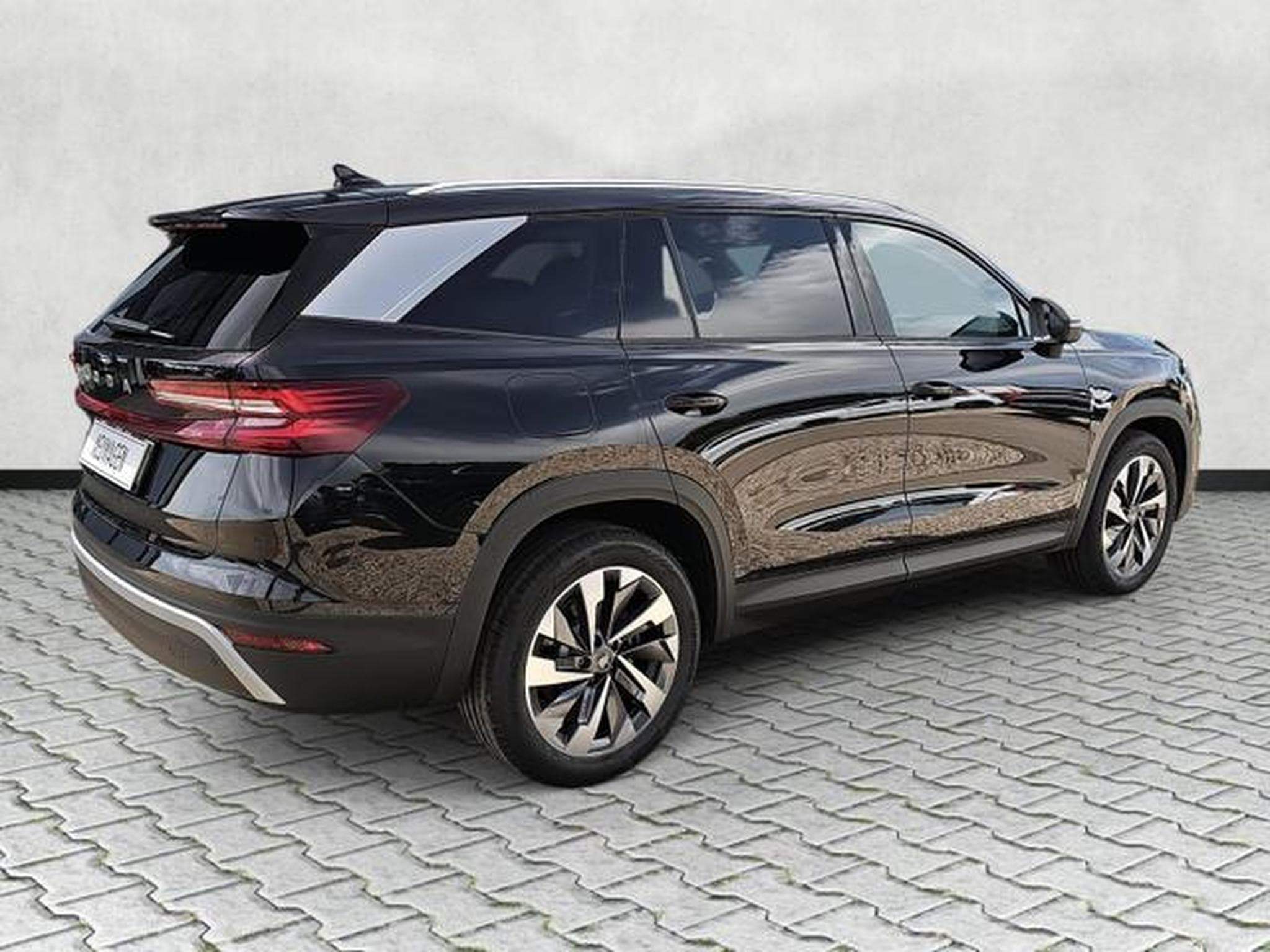 Skoda Kodiaq 2.0 TDI 110 kW Selection (2026) - Photo 7