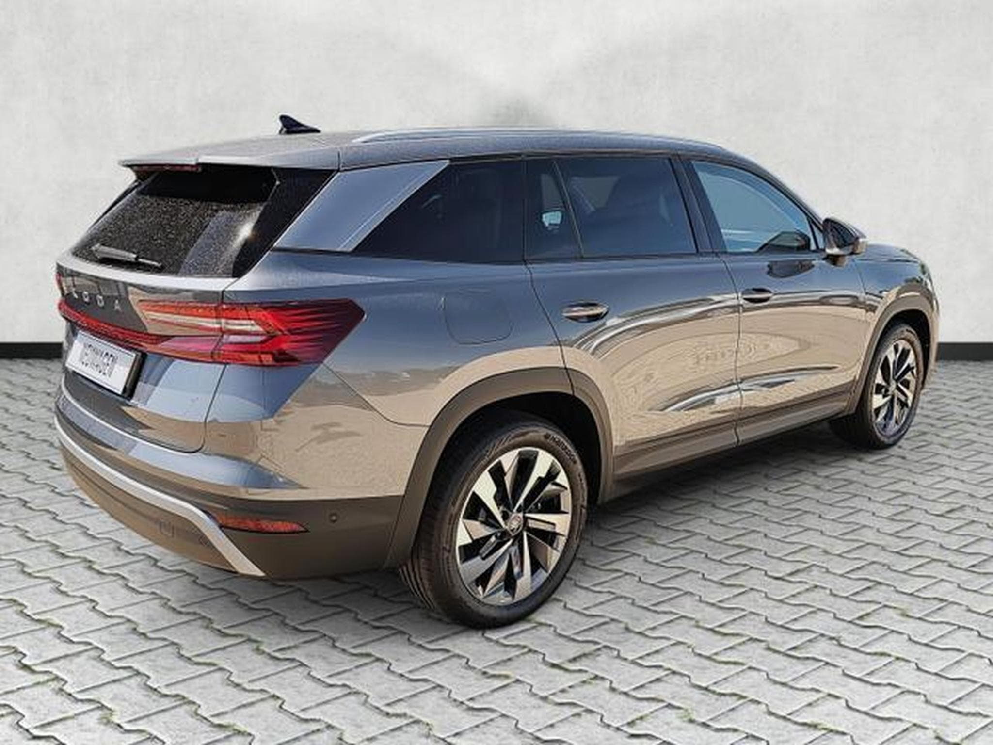 Skoda Kodiaq 2.0 TDI 110 kW Selection (2026) - Photo 7
