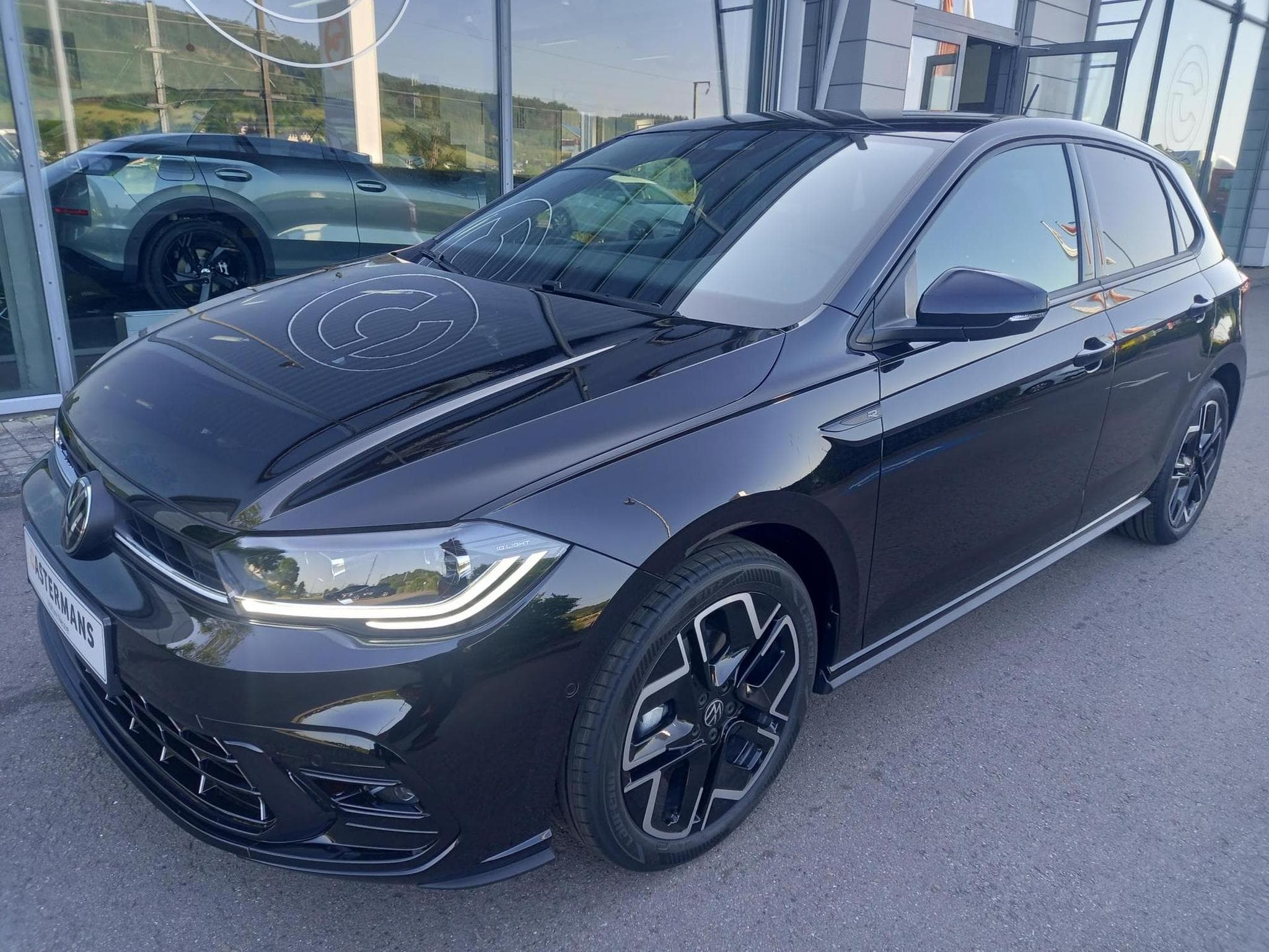 VW Polo R-Line 1.0 TSI (2026) - Photo 1