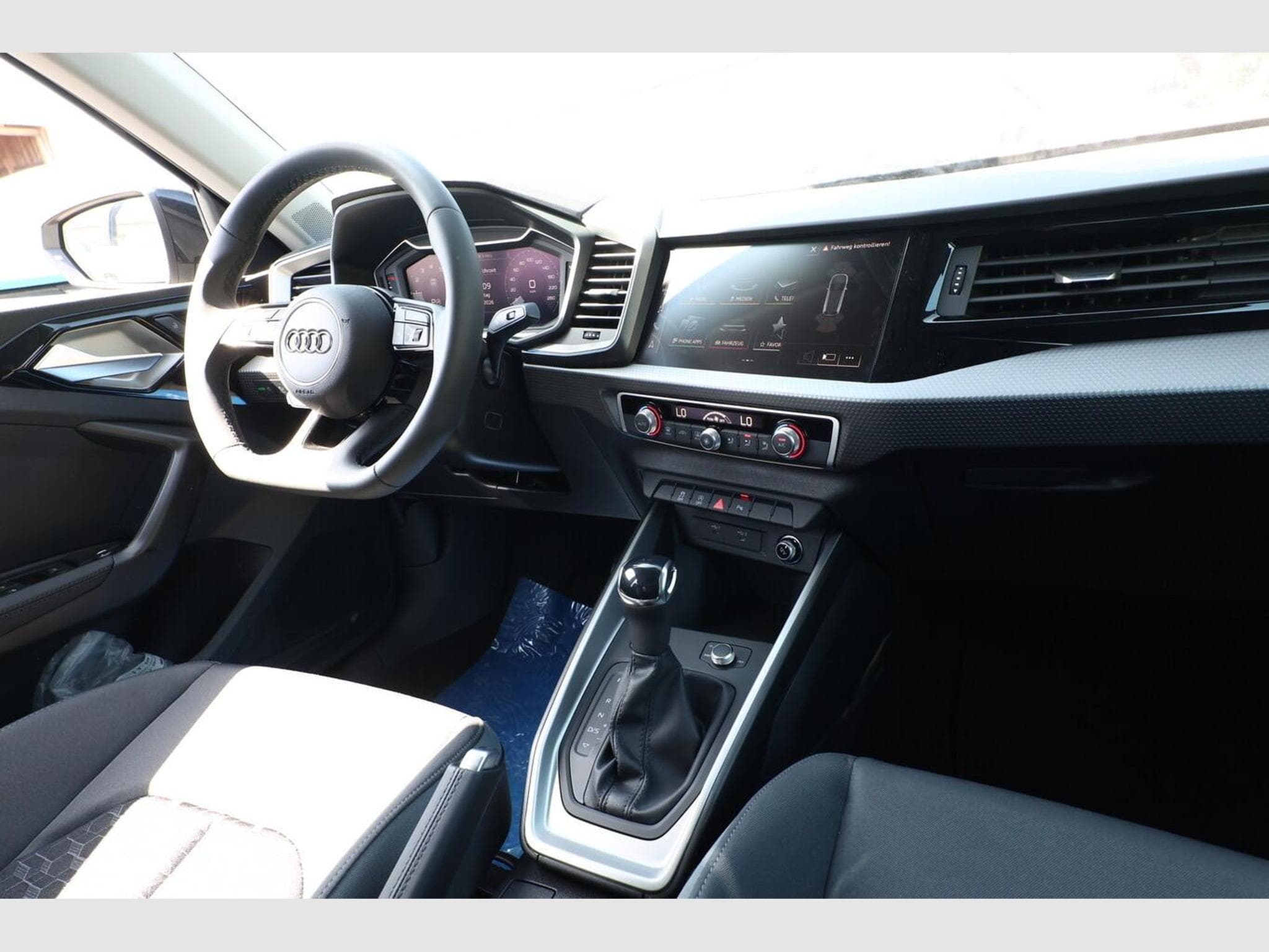 Audi A1 S line (2026) - Photo 9