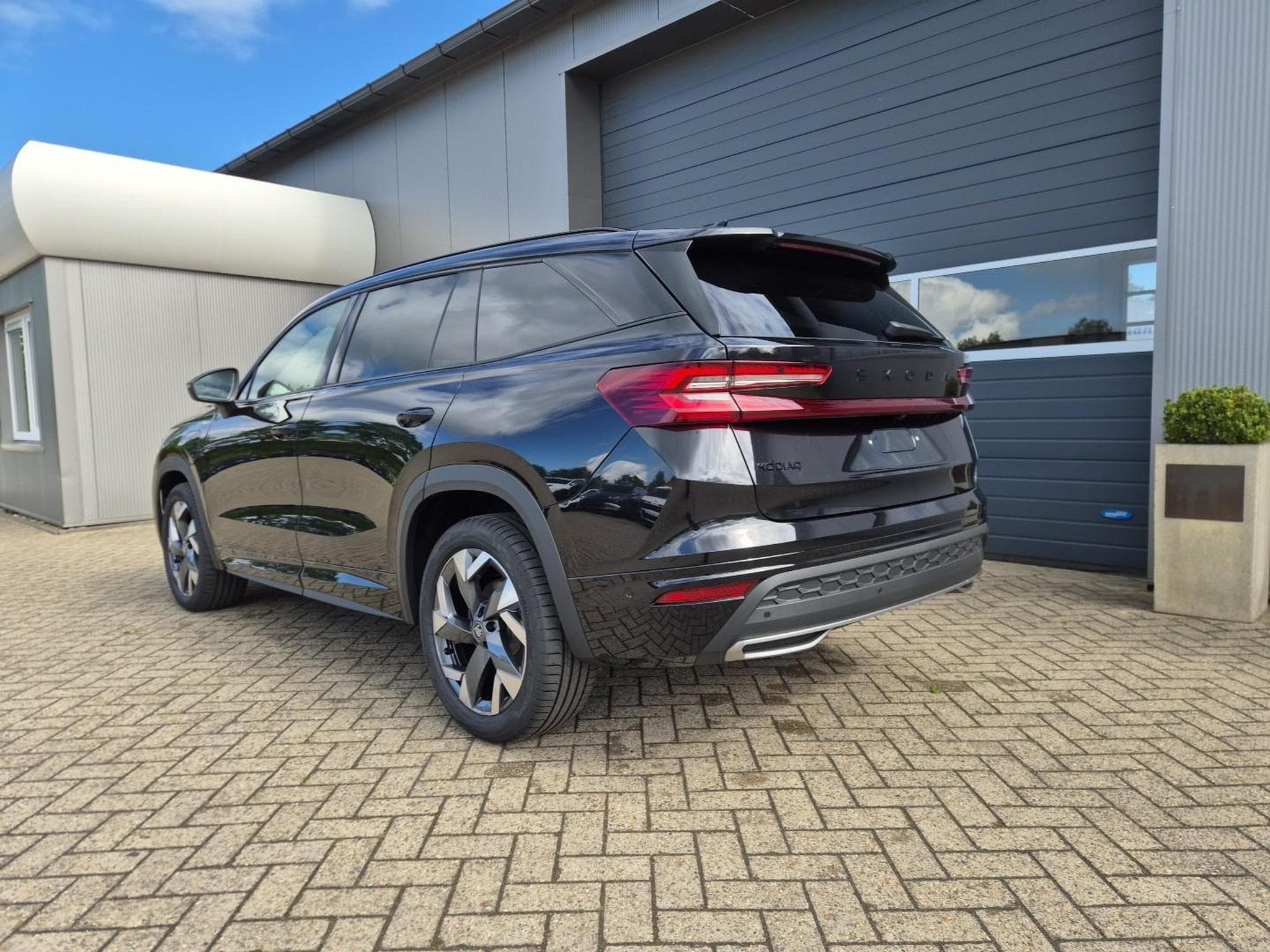 Skoda Kodiaq Sportline 1.5 TSI (2026) - Photo 2