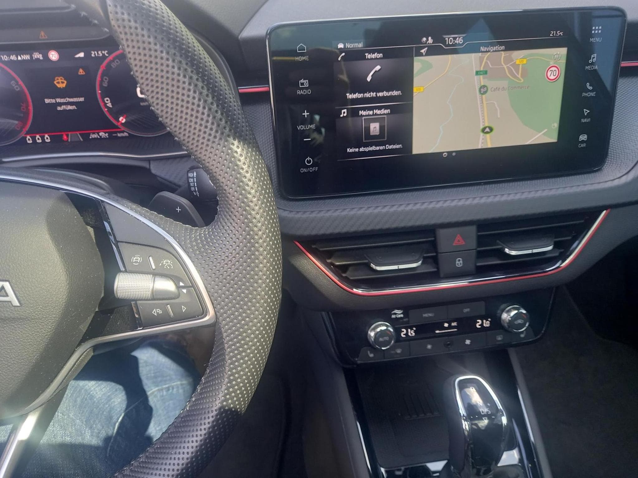 Skoda Kamiq Monte Carlo 1.5 (2025) - Photo 15