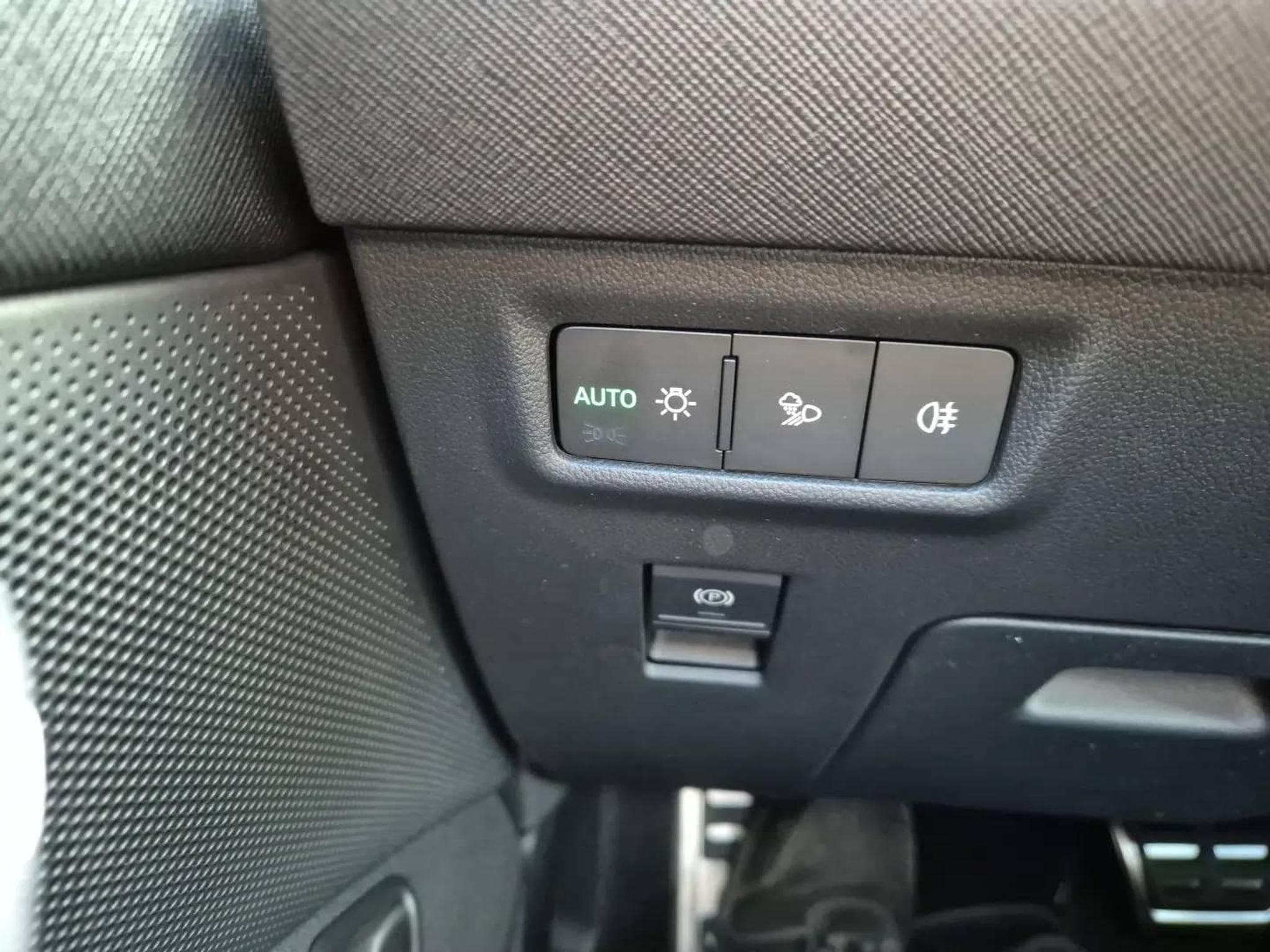Skoda Kodiaq Sportline 1.5 TSI (2026) - Photo 20