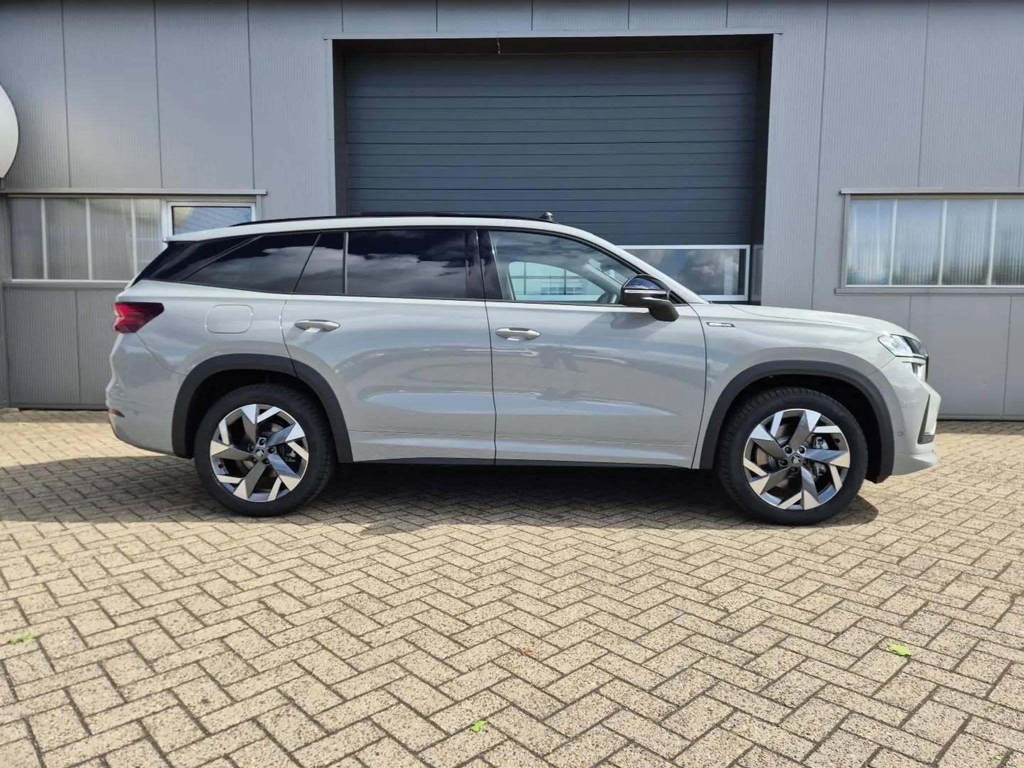 Skoda Kodiaq Sportline 1.5 TSI (2026) - Photo 6