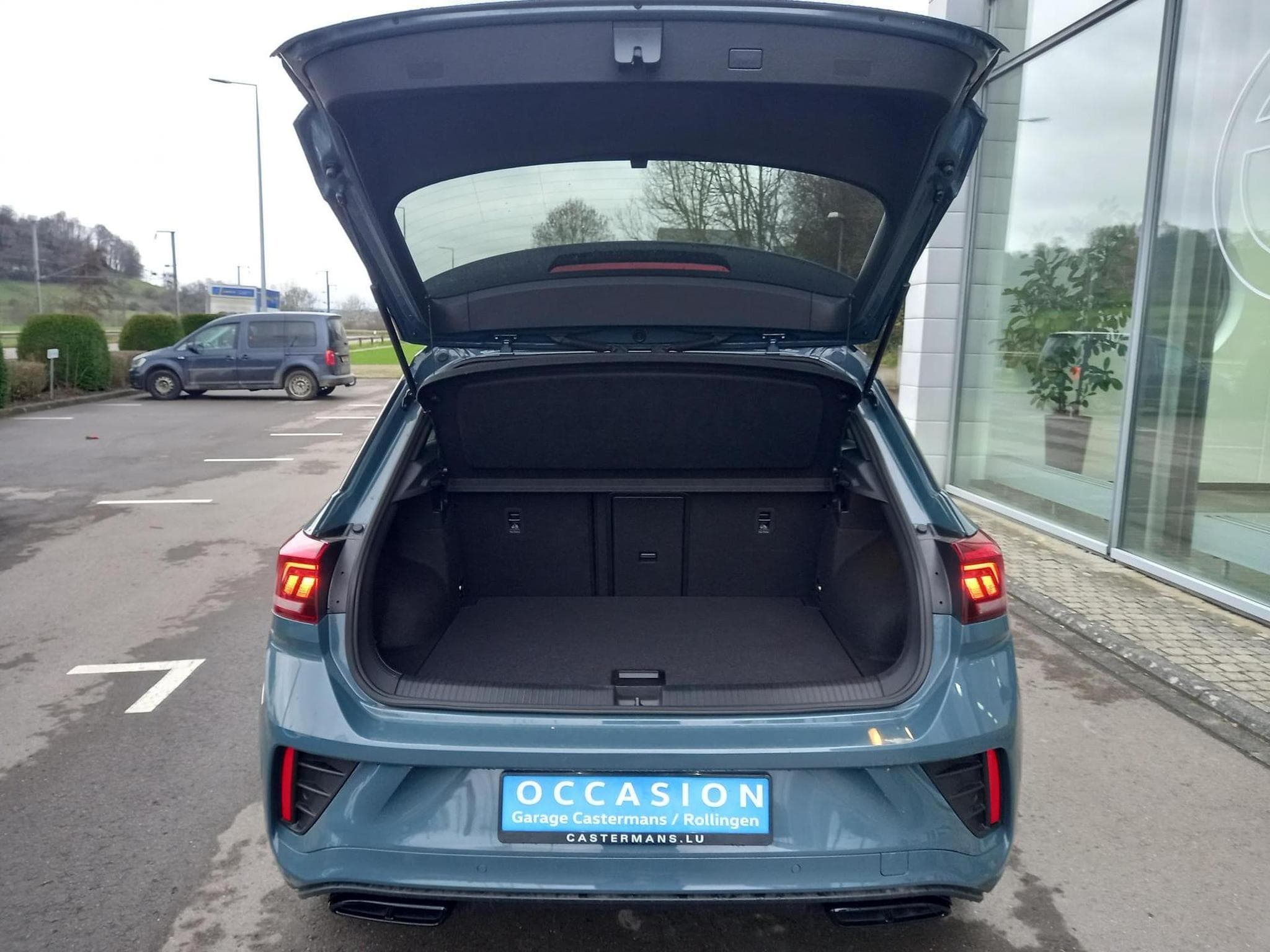VW T-Roc R-Line 2.0 TDI (2025) - Photo 8