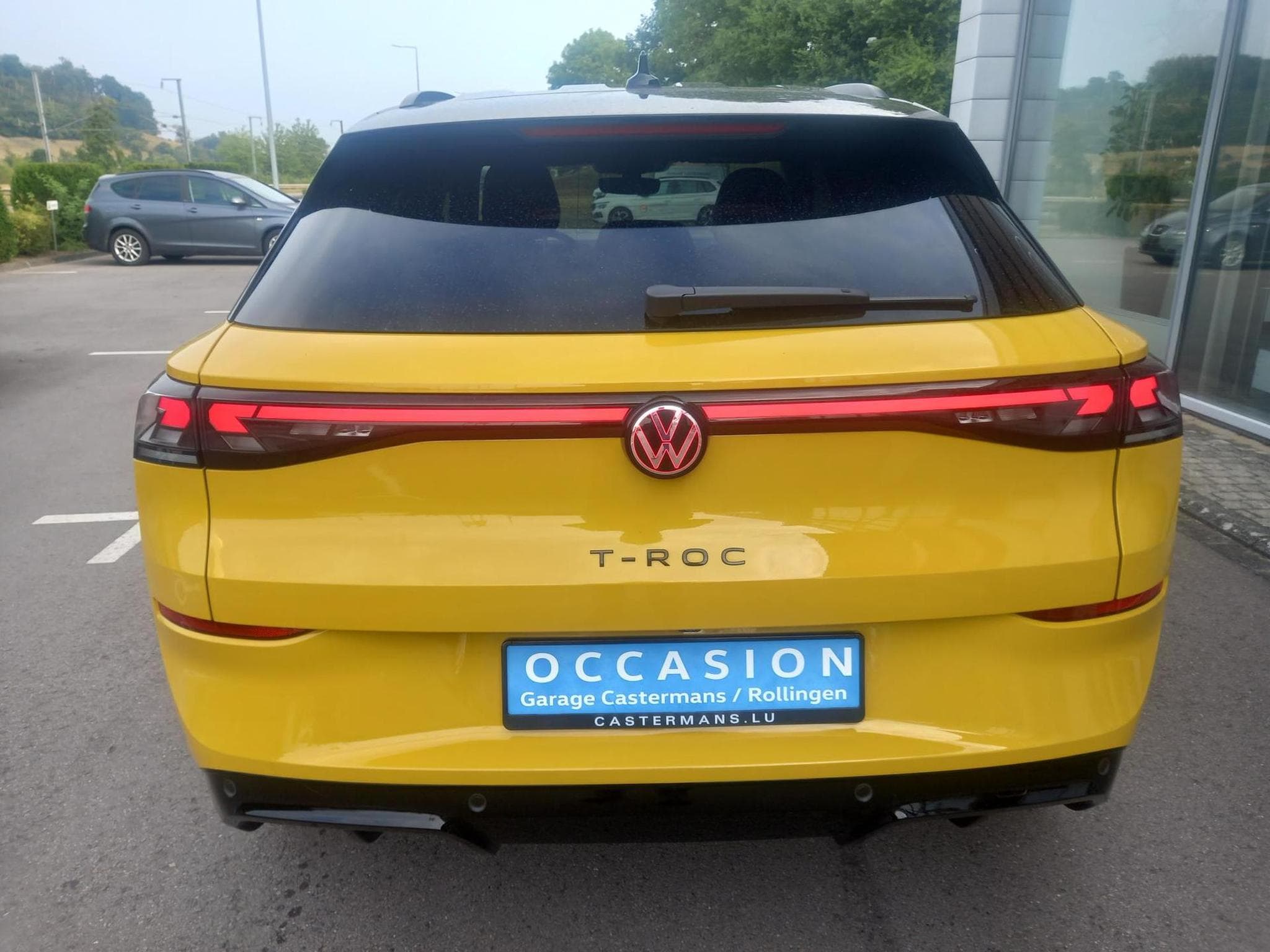 VW T-Roc R-Line 1.5 eTSI (2025) - Photo 6