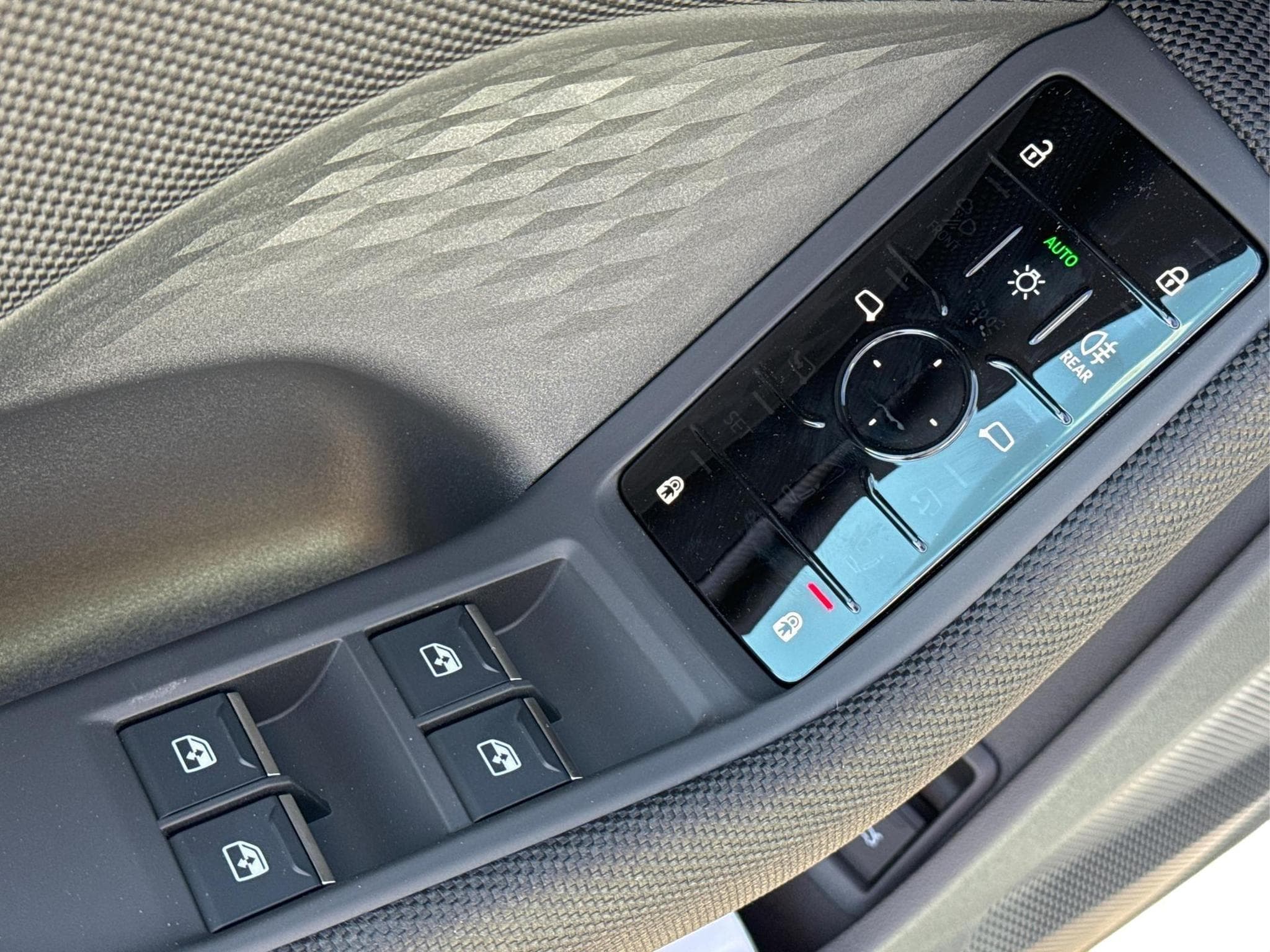 Audi A5 Basis (2025) - Photo 18