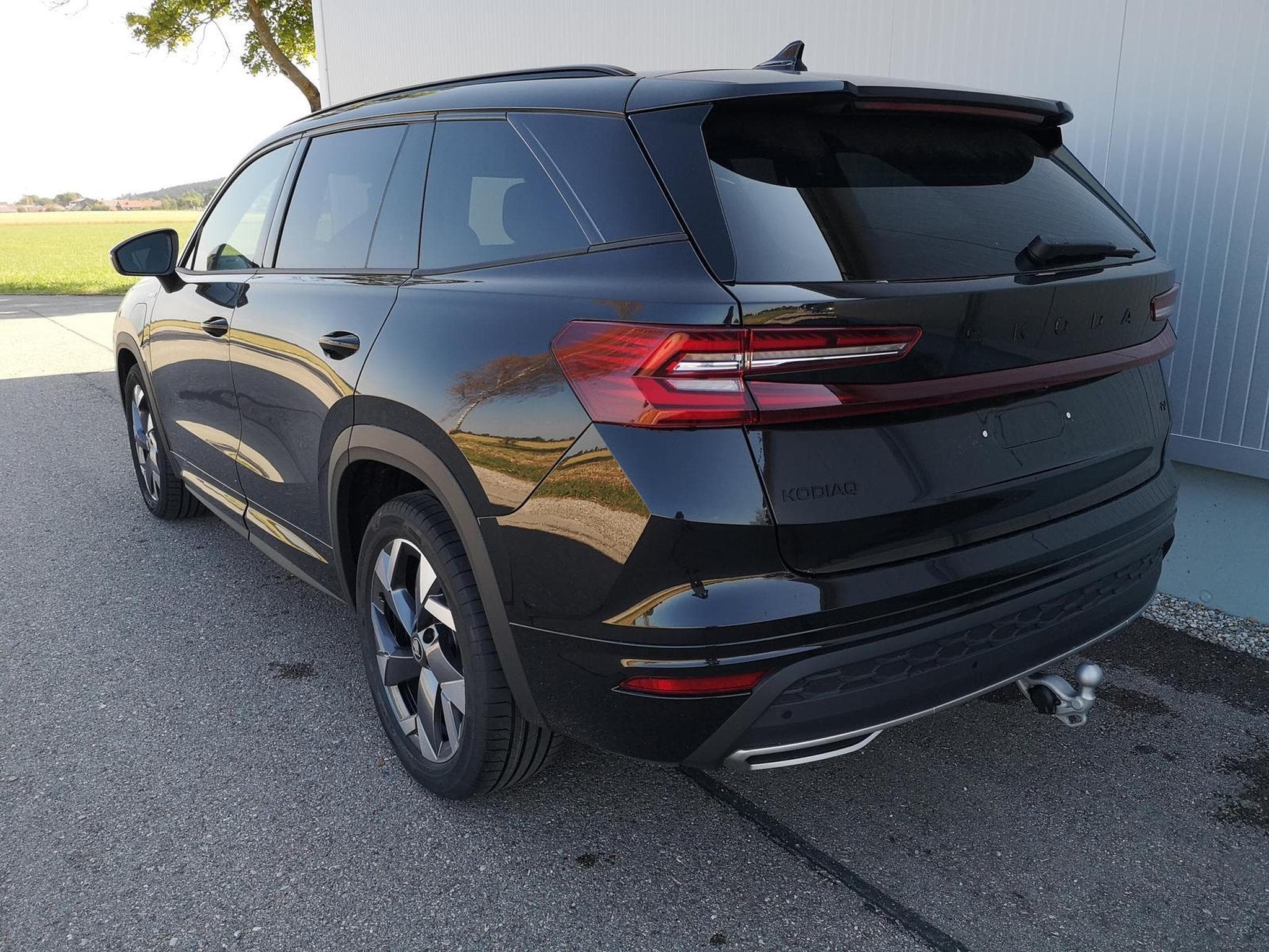 Skoda Kodiaq 1.5 TSI iV 150 kW Sportline (2026) - Foto 3