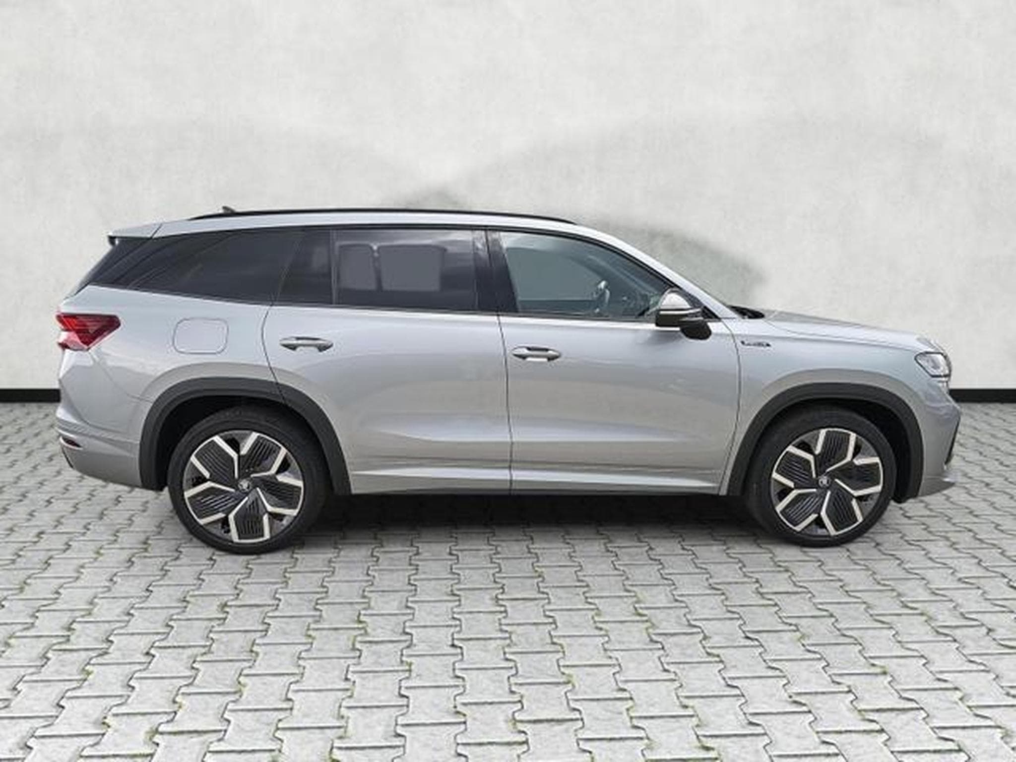 Skoda Kodiaq 2.0 TDI 142kW 4x4 Sportline (2026) - Foto 8