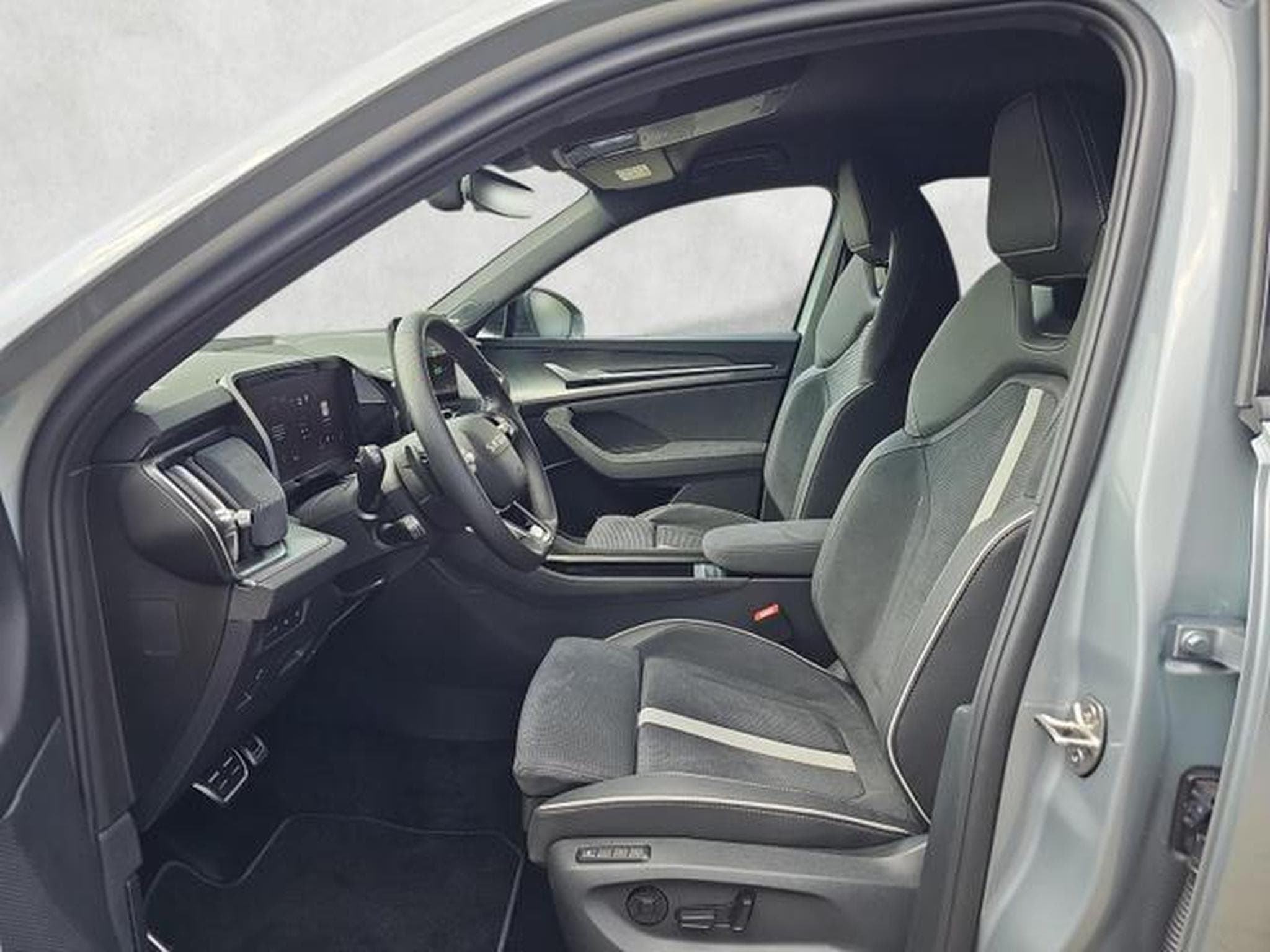 Skoda Kodiaq 1.5 TSI iV 150 kW Sportline (2026) - Foto 9