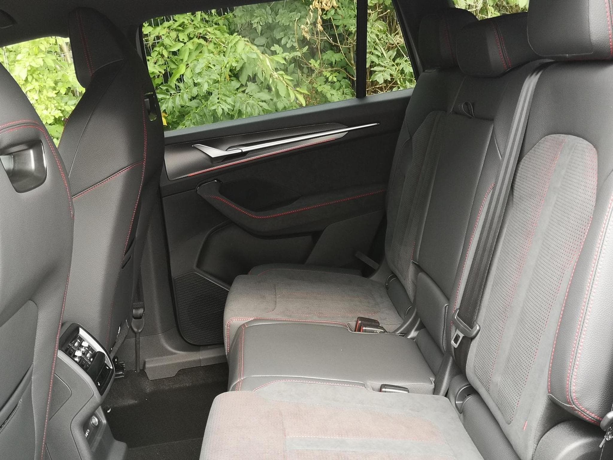 Skoda Kodiaq 2.0 TSI 195 kW 4x4 RS (2026) - Foto 6