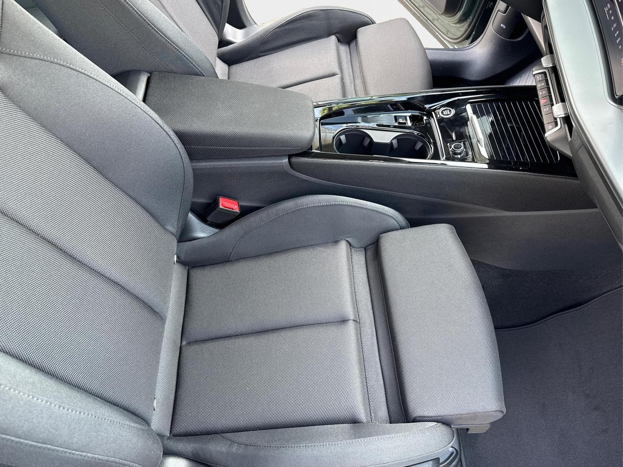 Audi Q3 Sportback Basis (2026) - Foto 25