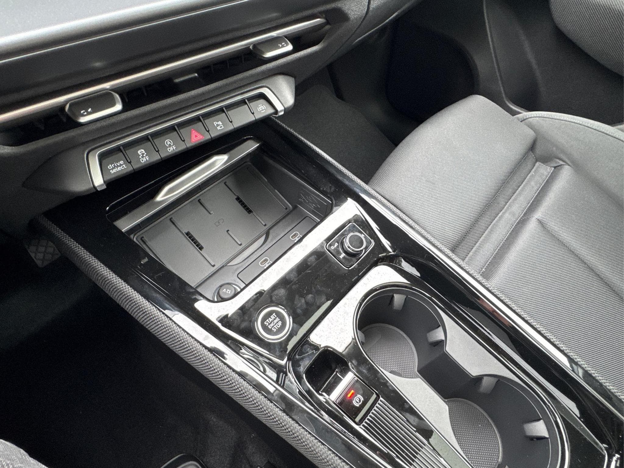 Audi Q3 Sportback Basis (2026) - Foto 25