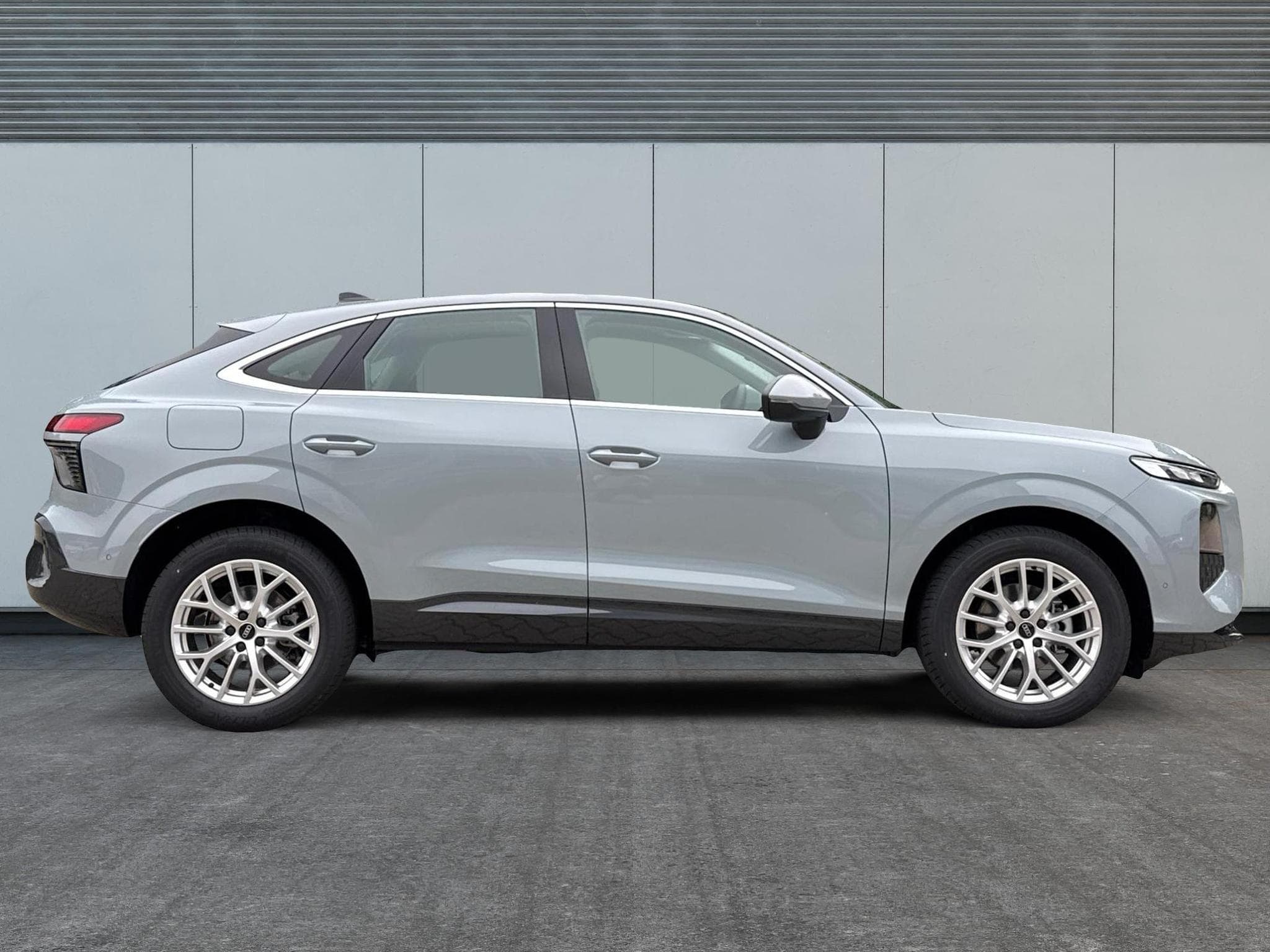 Audi Q3 Sportback Basis (2026) - Foto 5