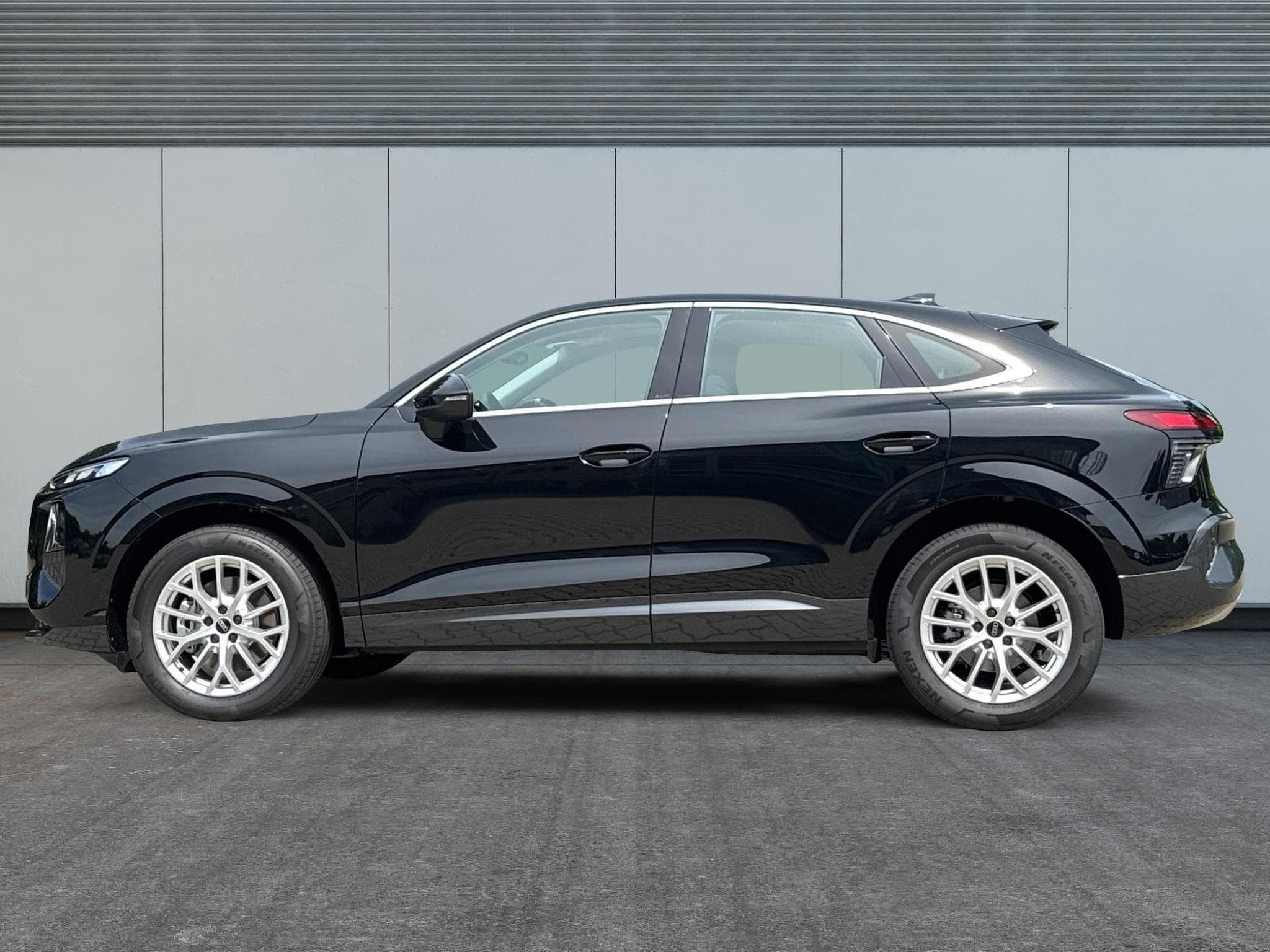 Audi Q3 Sportback Basis (2026) - Photo 2