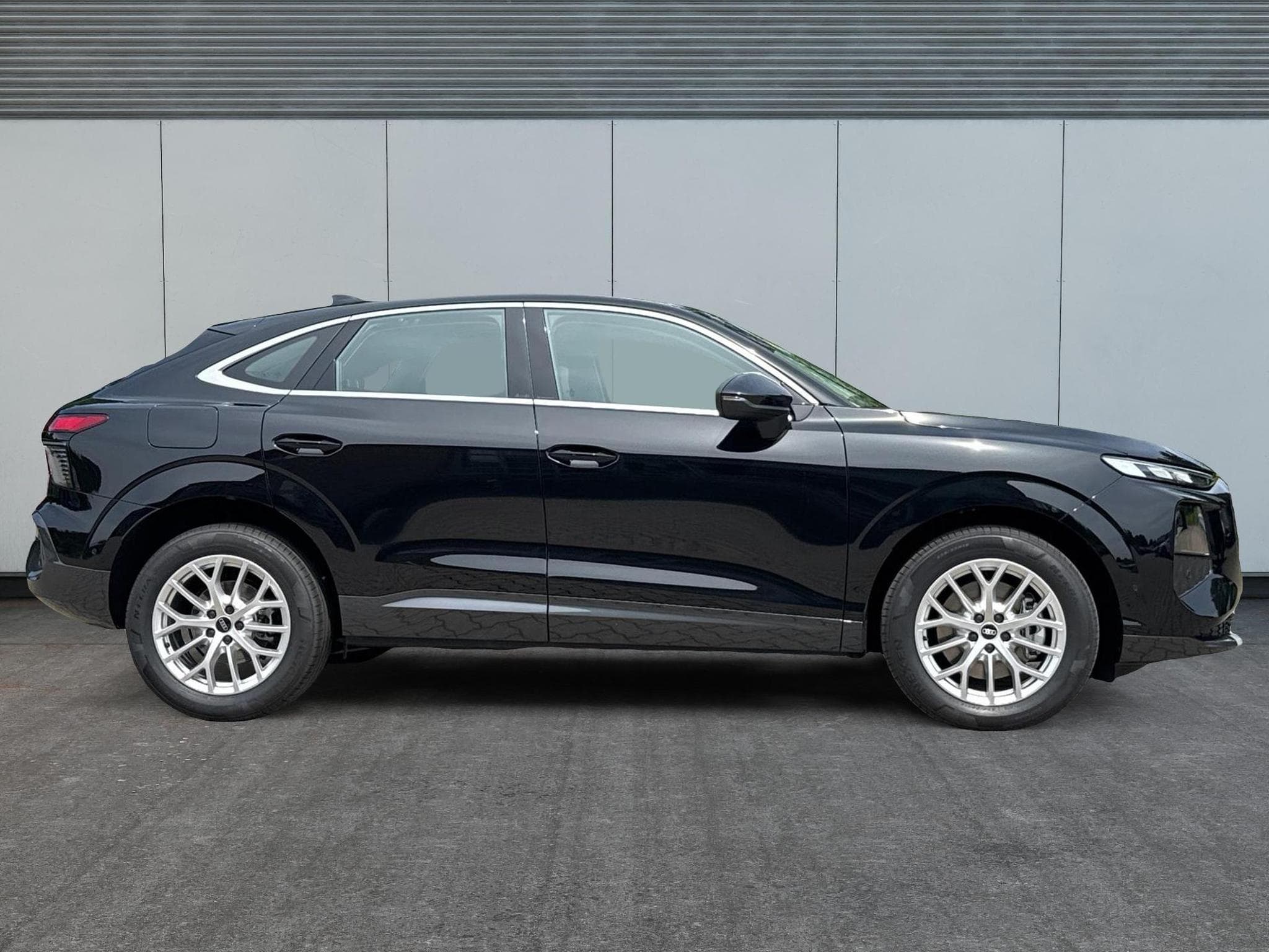Audi Q3 Sportback Basis (2026) - Photo 5