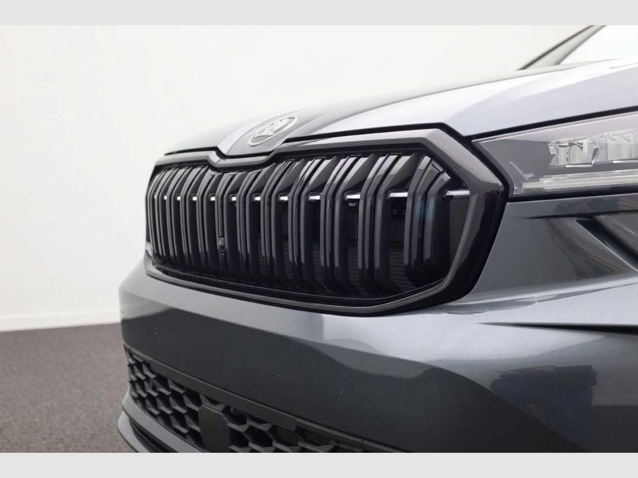 Skoda Kodiaq Sportline 1.5 TSI (2026) - Photo 12
