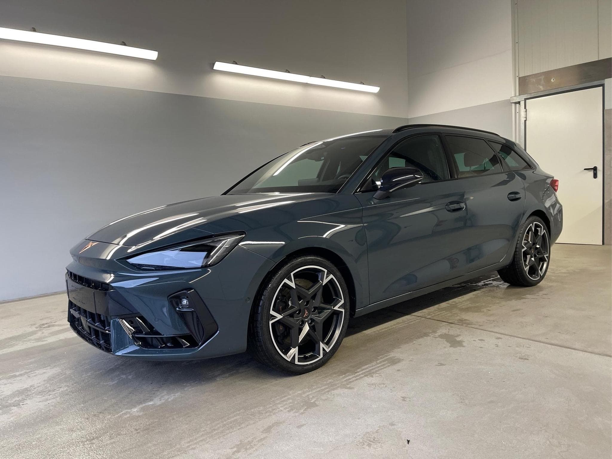 Cupra Leon VZ (2026) - Foto 1