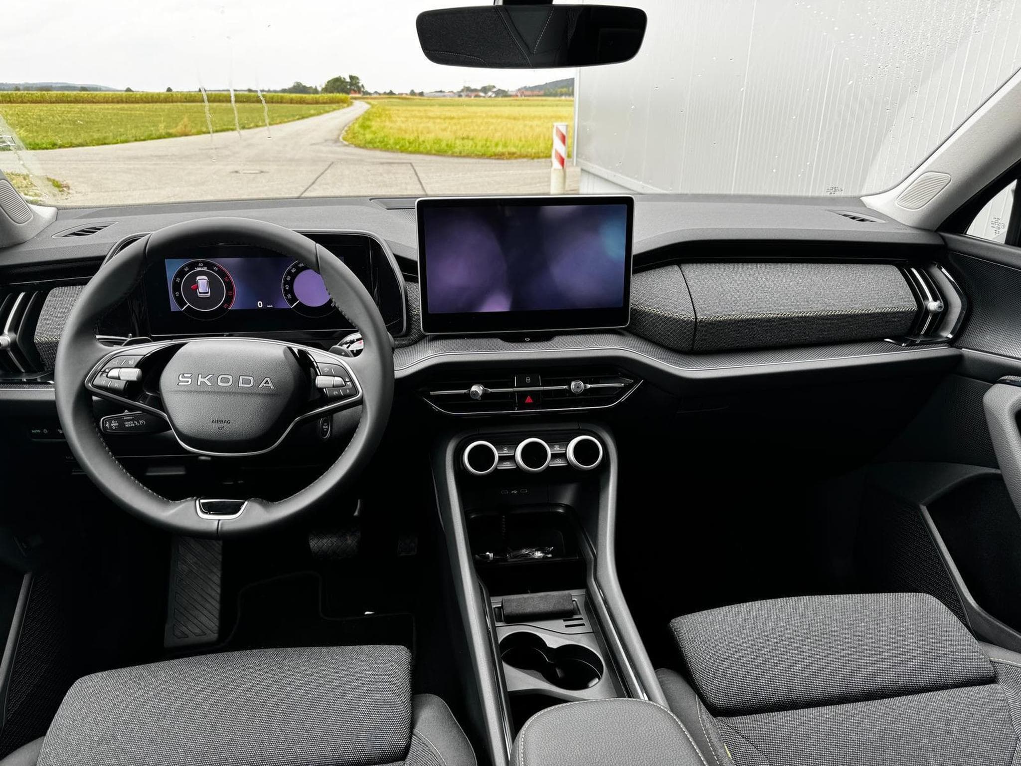 Skoda Kodiaq 2.0 TDI 142 kW 4x4 Selection (2026) - Foto 6