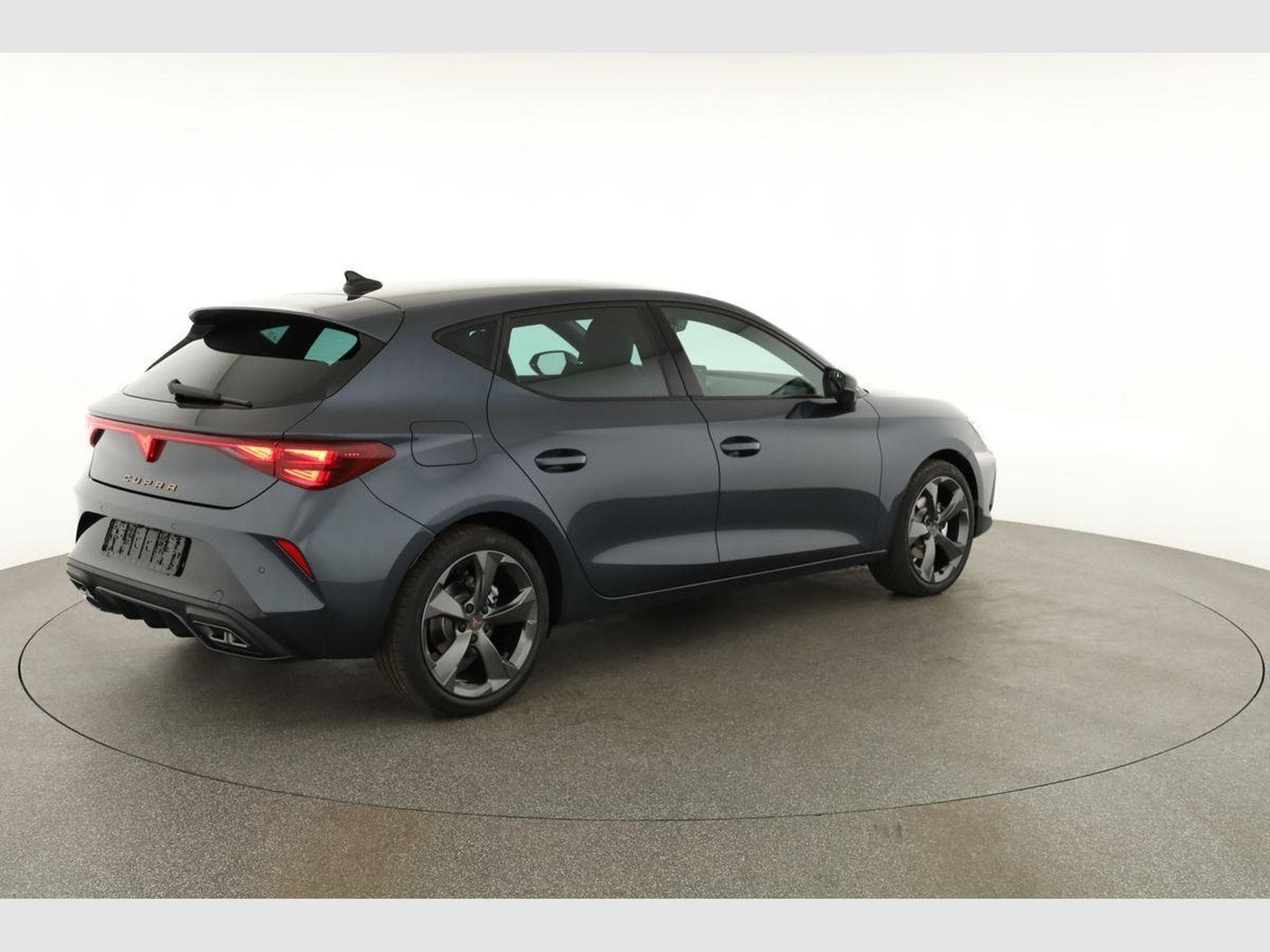 Cupra Leon 1.5 eTSI 110 kW (2026) - Foto 16