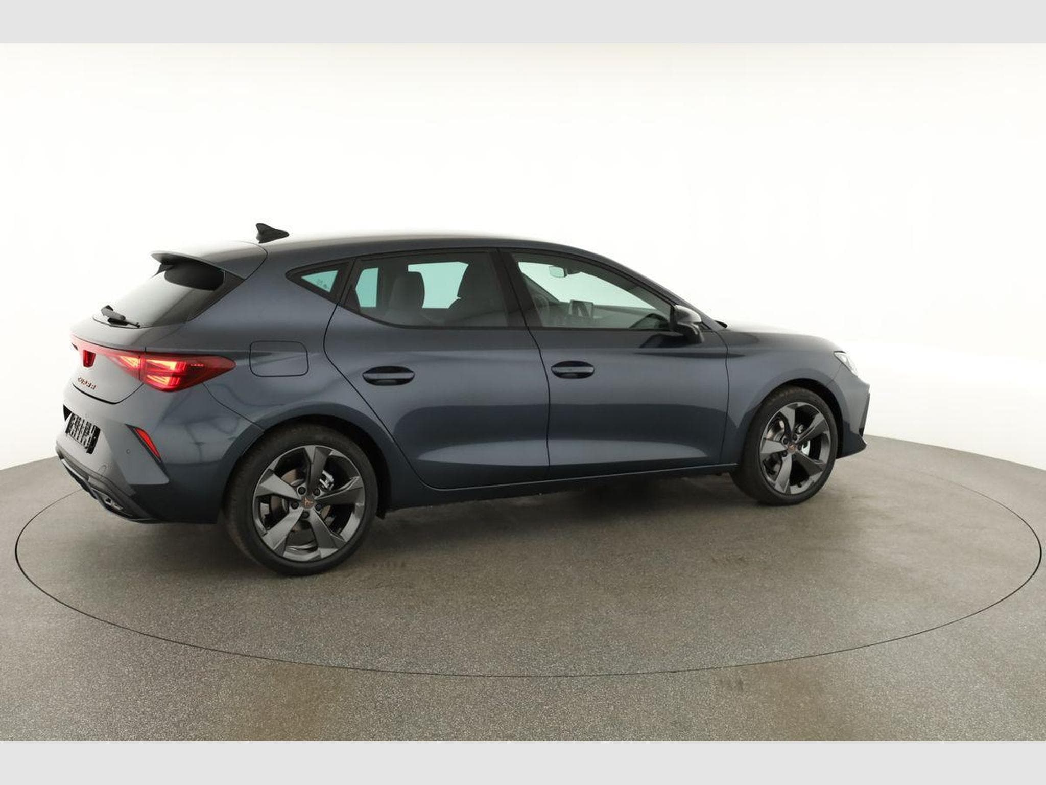 Cupra Leon 1.5 eTSI 110 kW (2026) - Foto 17