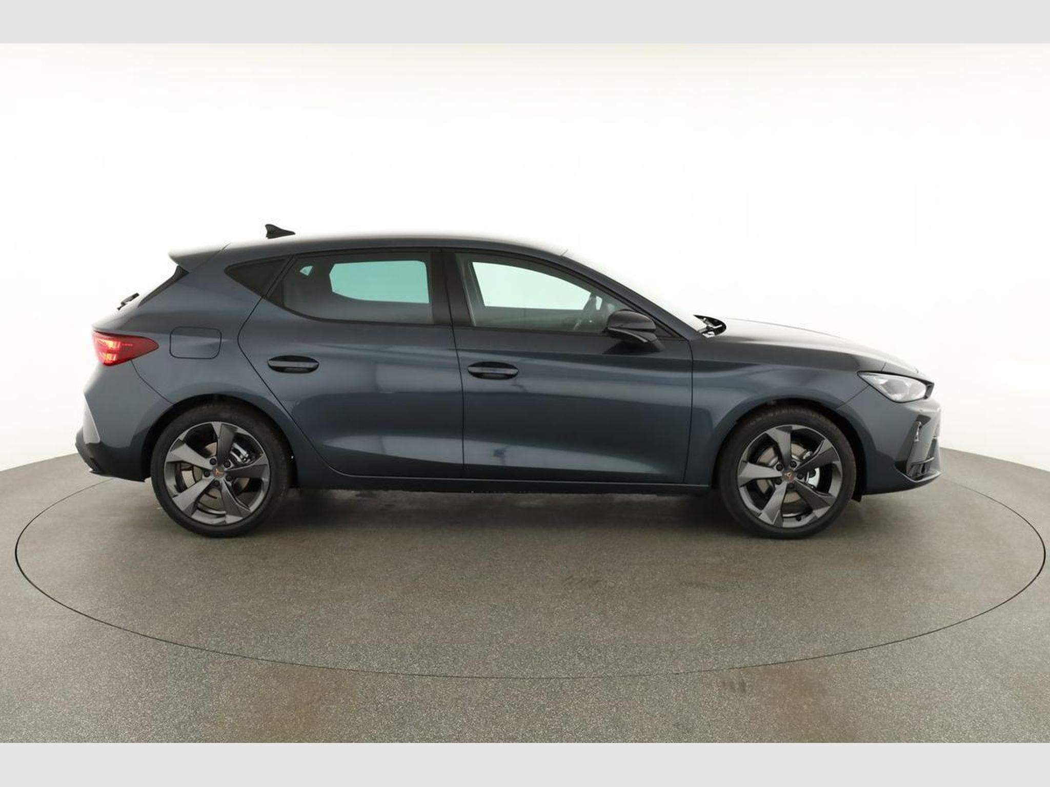 Cupra Leon 1.5 eTSI 110 kW (2026) - Foto 19
