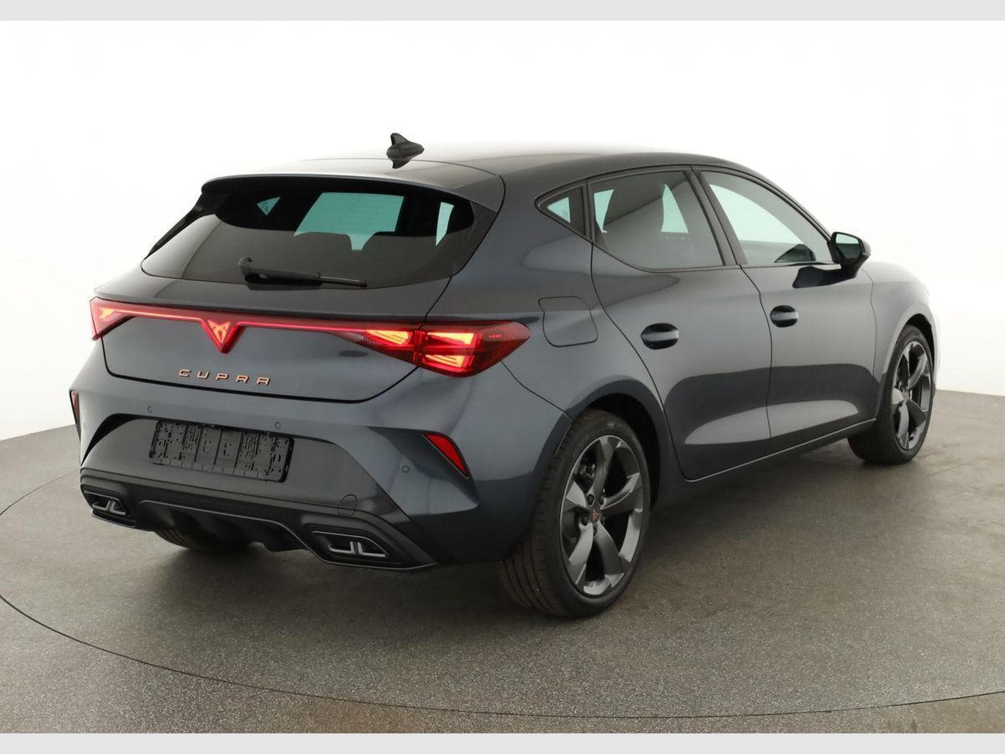 Cupra Leon 1.5 eTSI 110 kW (2026) - Foto 2
