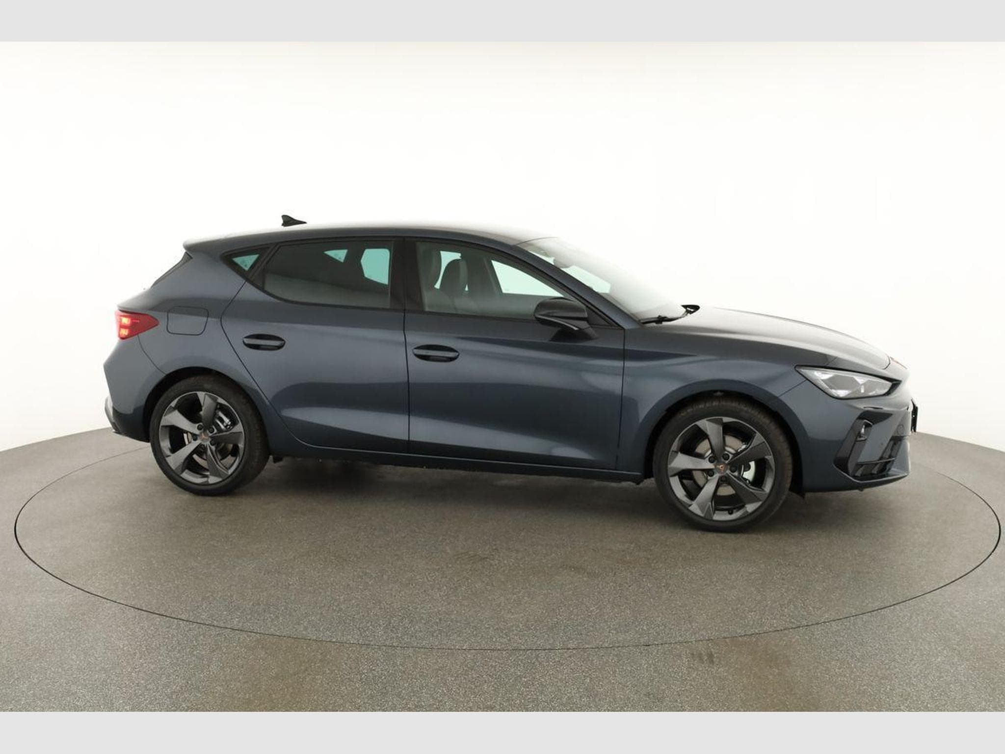 Cupra Leon 1.5 eTSI 110 kW (2026) - Foto 20