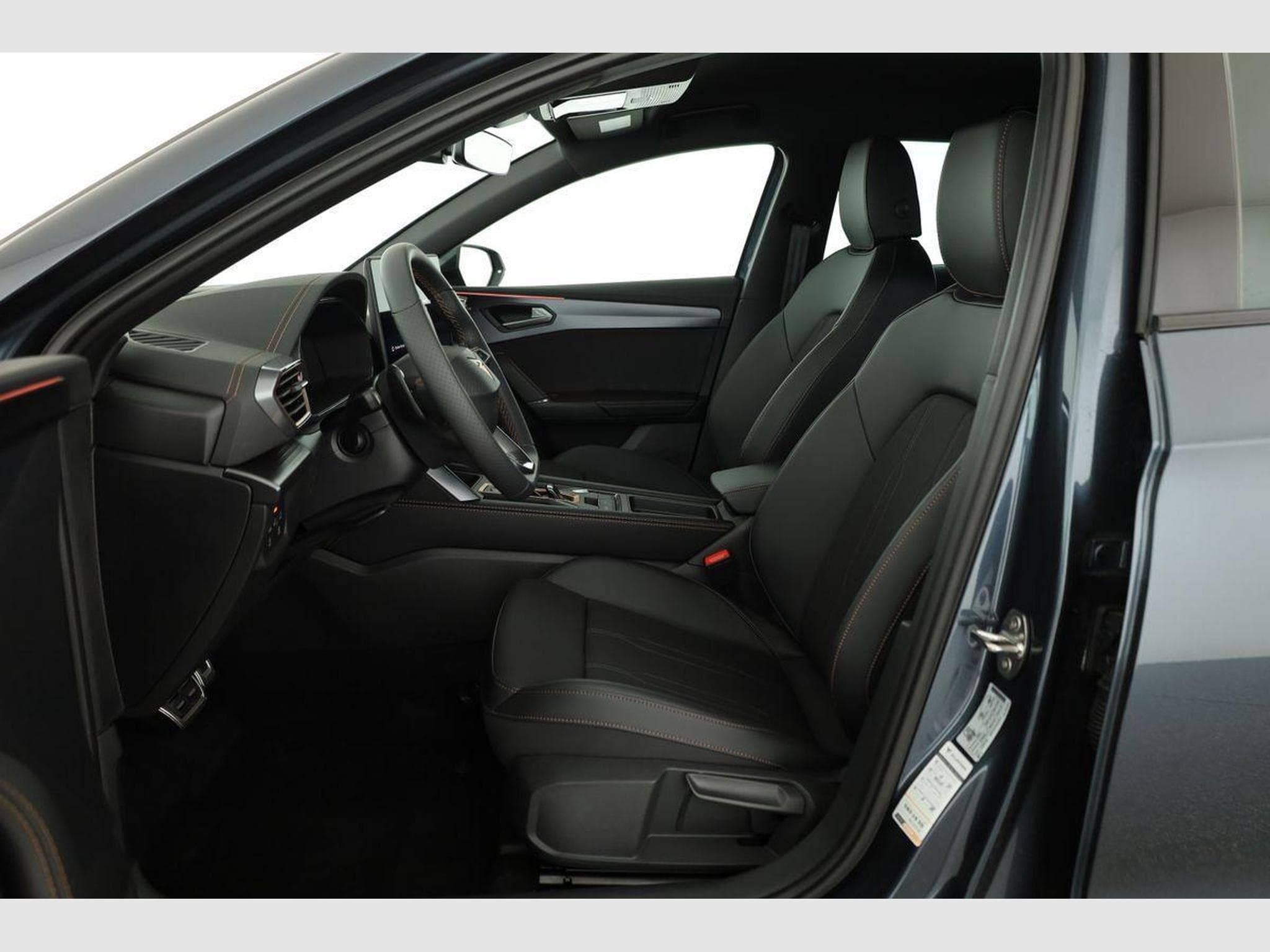 Cupra Leon 1.5 eTSI 110 kW (2026) - Foto 9